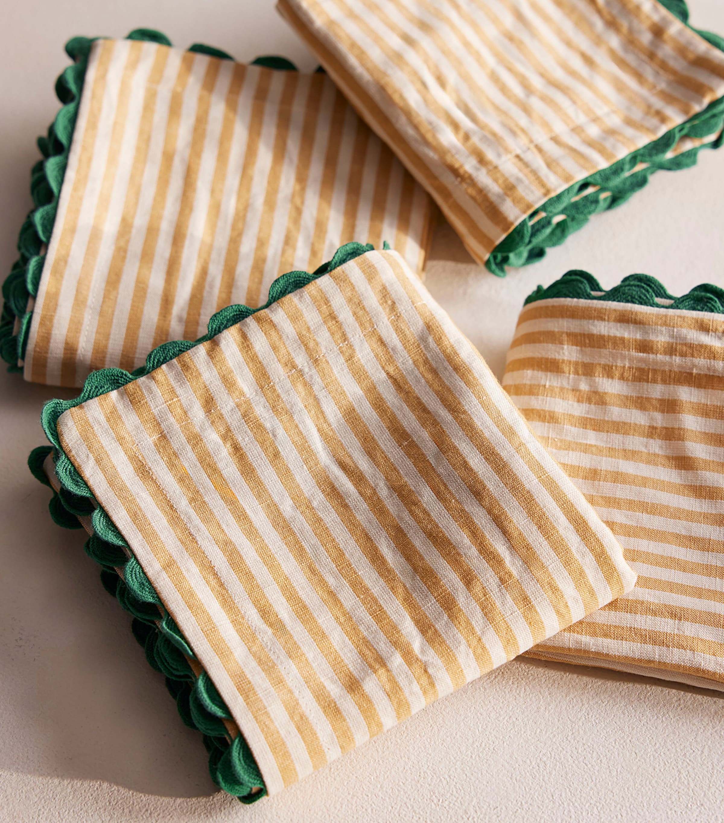 Set of 4 Linen-Cotton Blythe Napkins (50cm x 50cm) NO COLOUR Image 4