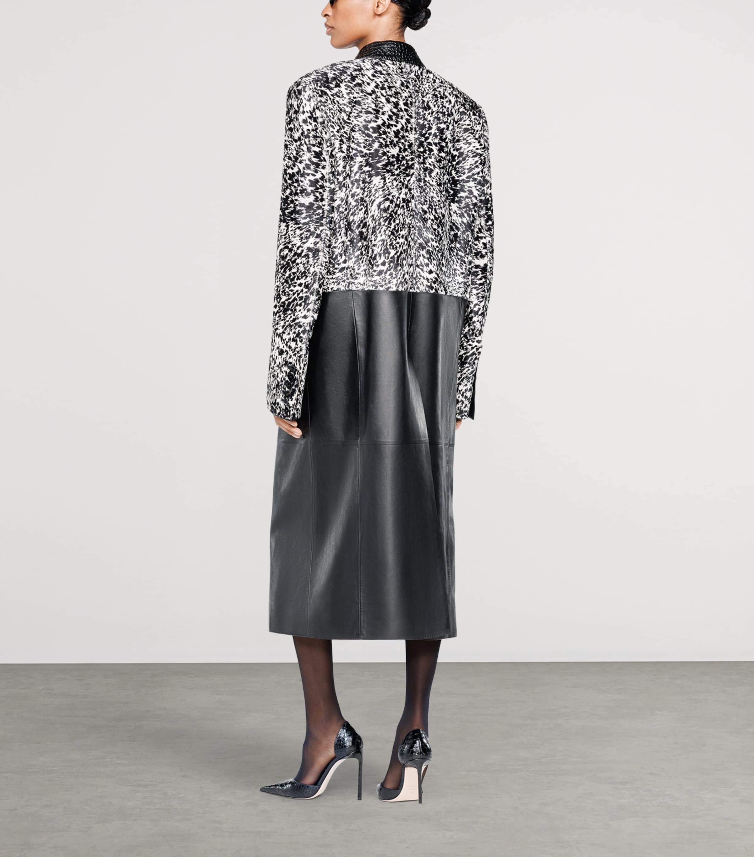 TOM FORD Womens Lambskin-Calf Hair Coat Bkw Image 4