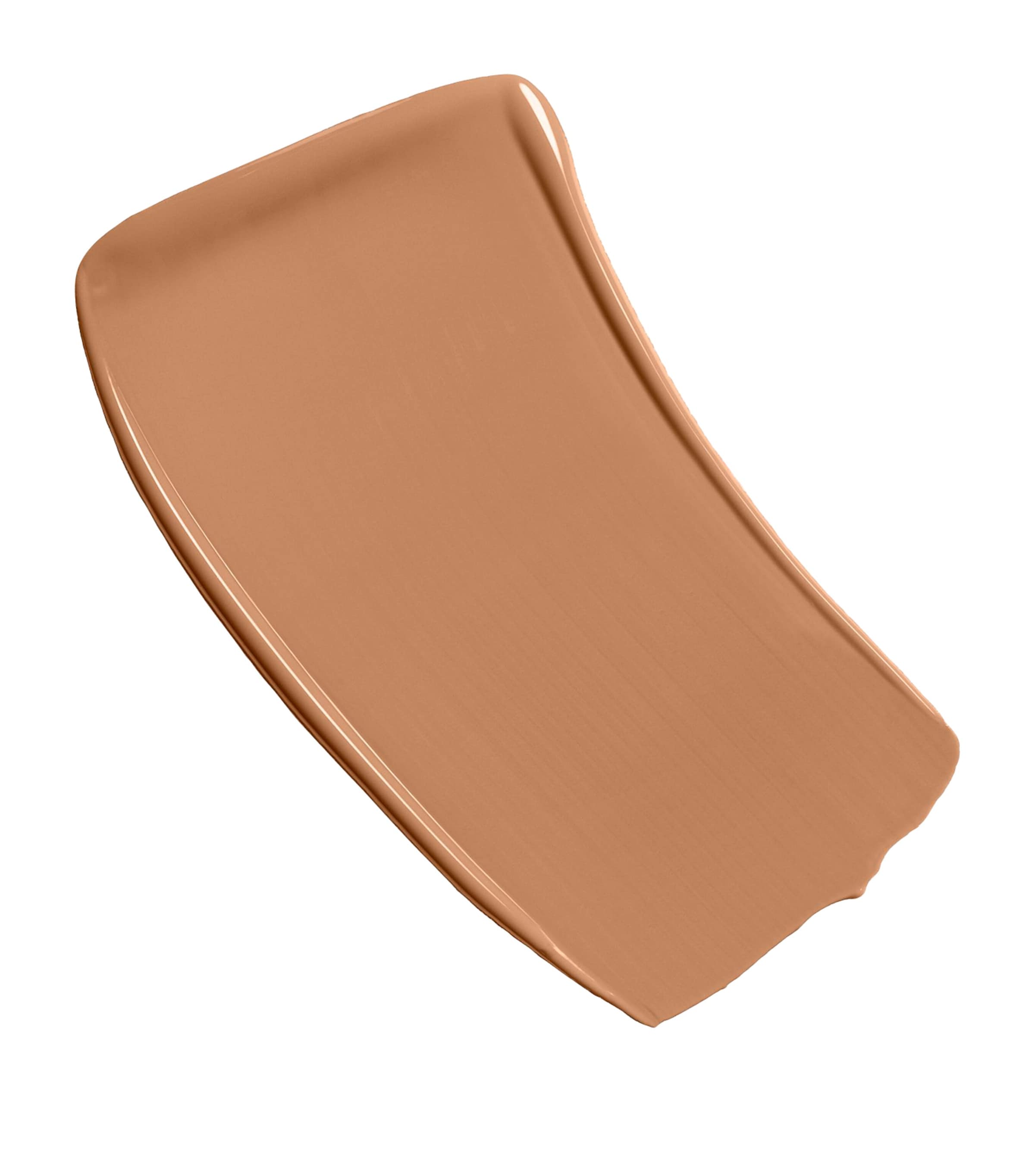 N°1 DE CHANEL Revitalizing Foundation B110 Image 3