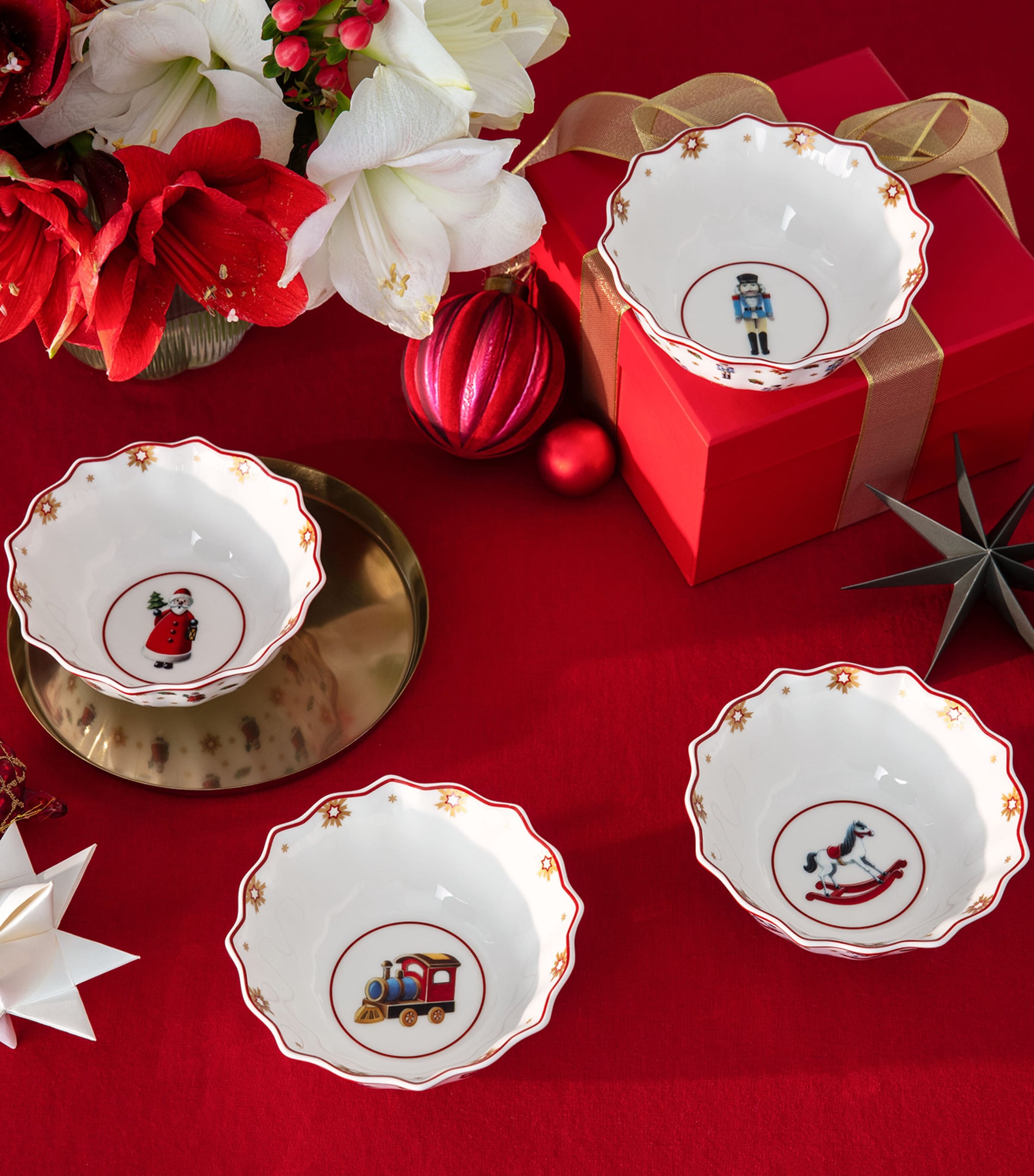 Porcelain Toy's Delight Anniversary Bowls (Set of 4) MULTI Image 5