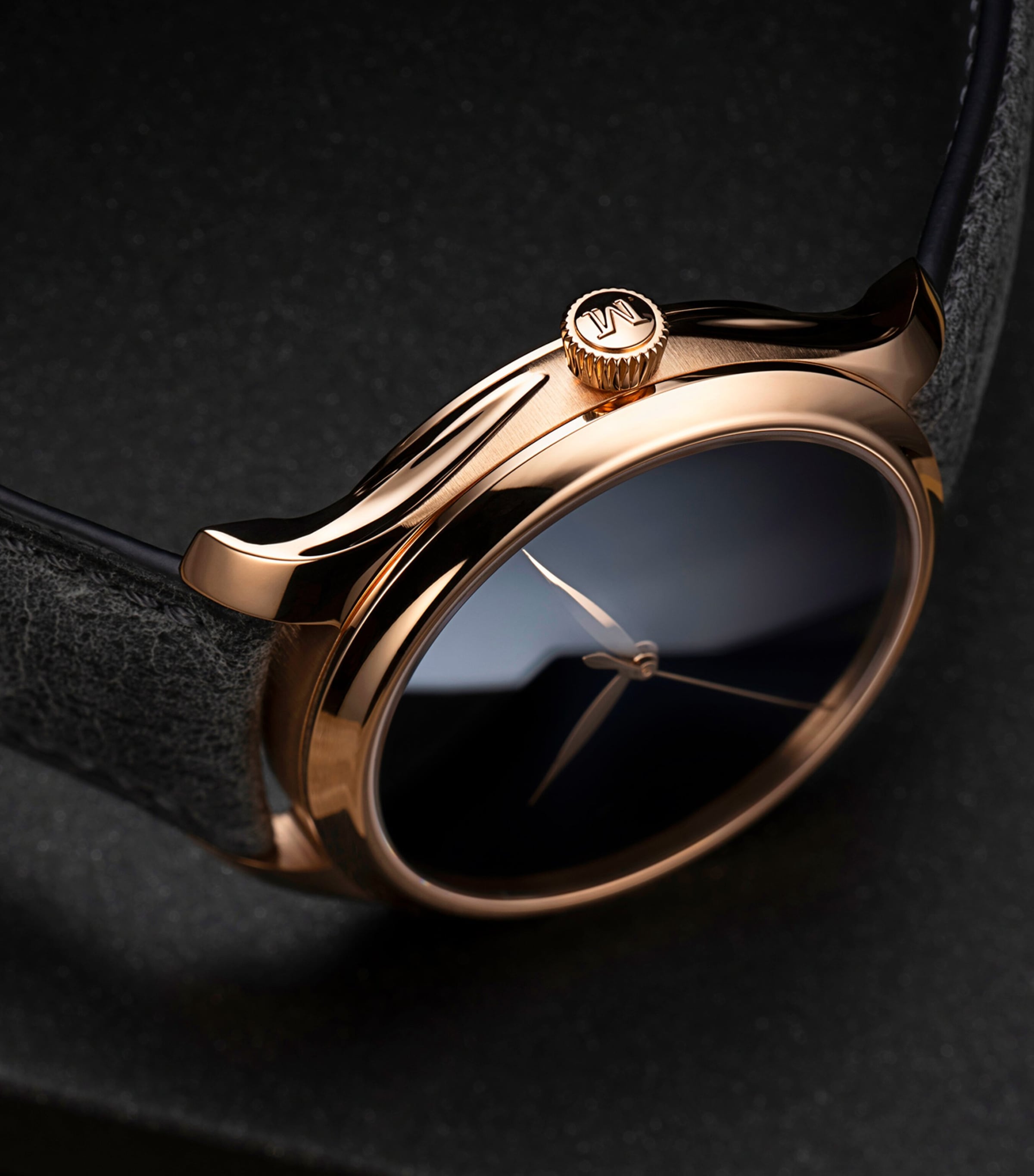 Rose Gold Endeavour Centre Seconds Concept Watch 40mm BLACK Image 4