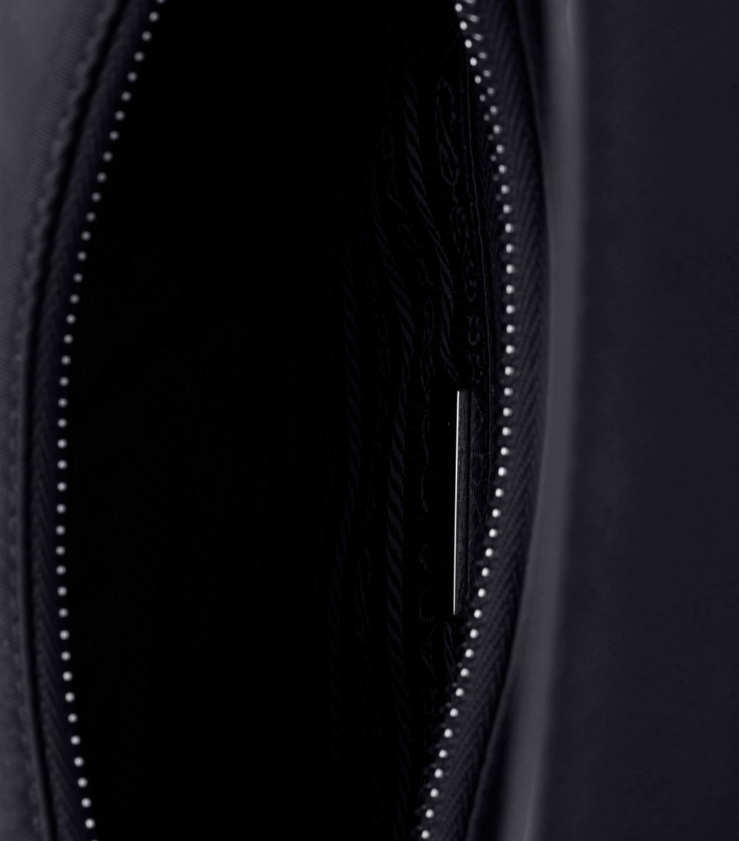 Prada Re-Nylon Re-Edition 2005 Shoulder Bag Black Image 4