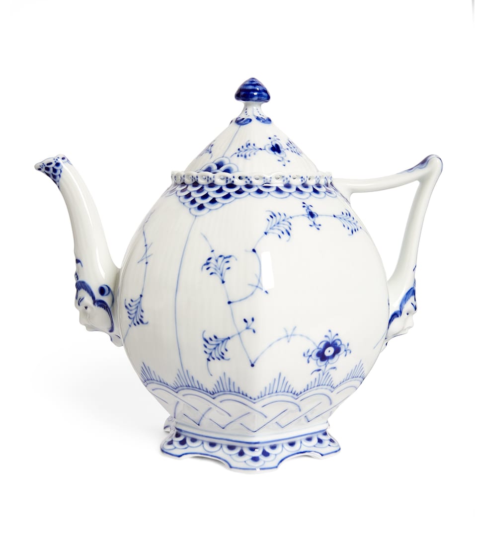 Blue Fluted Full Lace Teapot (1L)