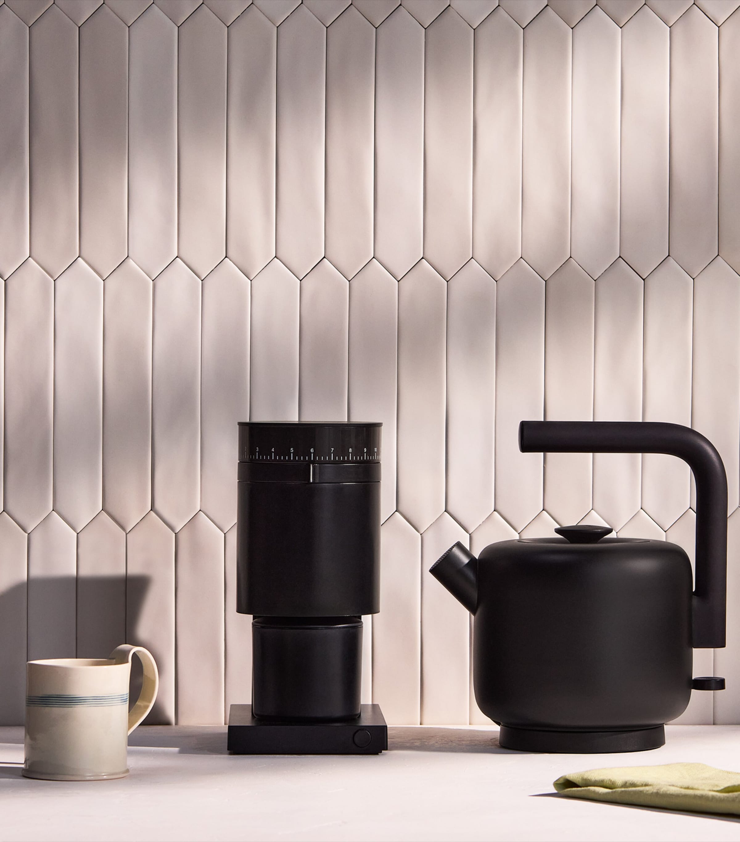 Clyde Electric Kettle (1.5L) BLACK Image 4