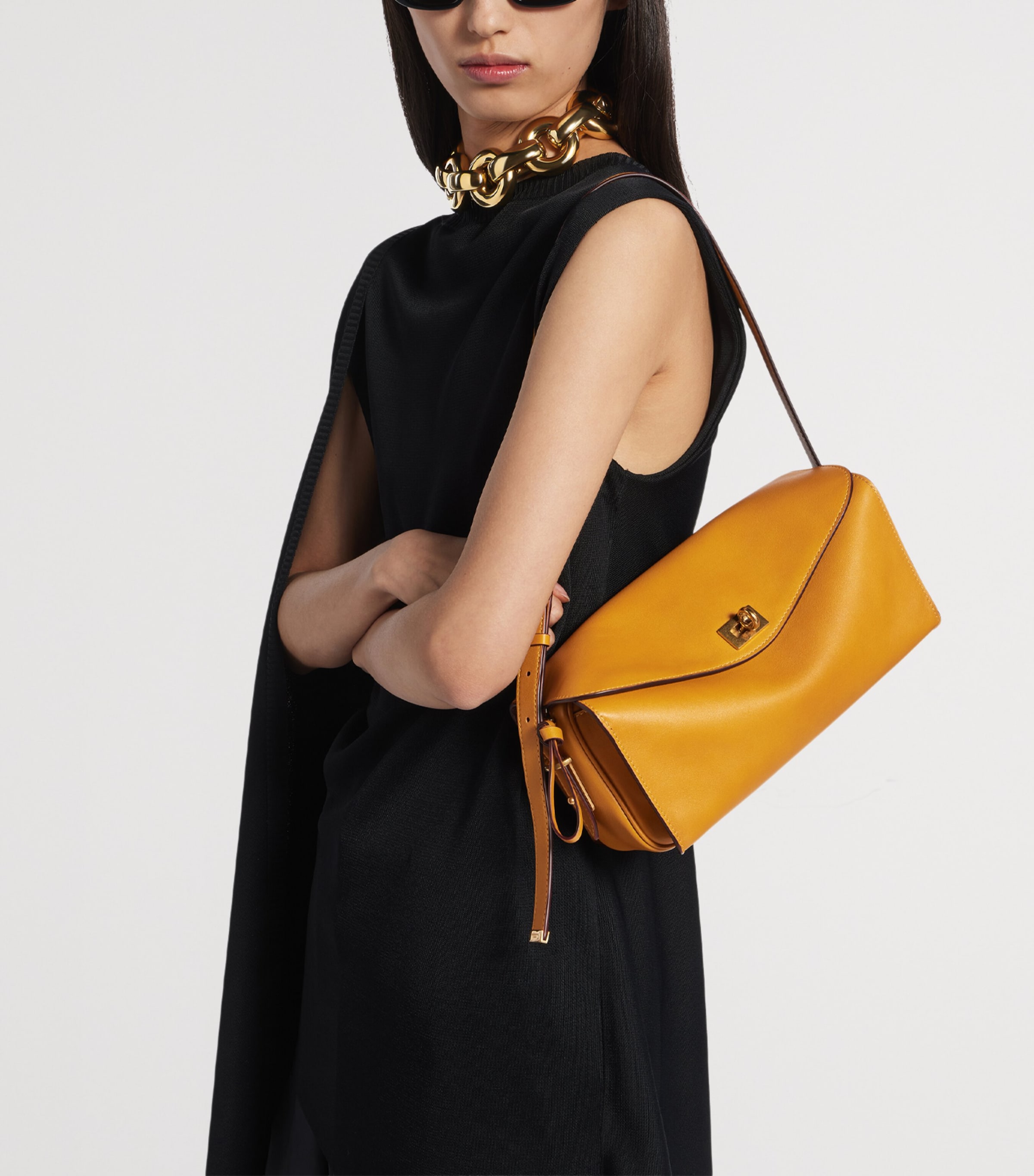 Balenciaga Medium Leather Le 7 Shoulder Bag Image 4