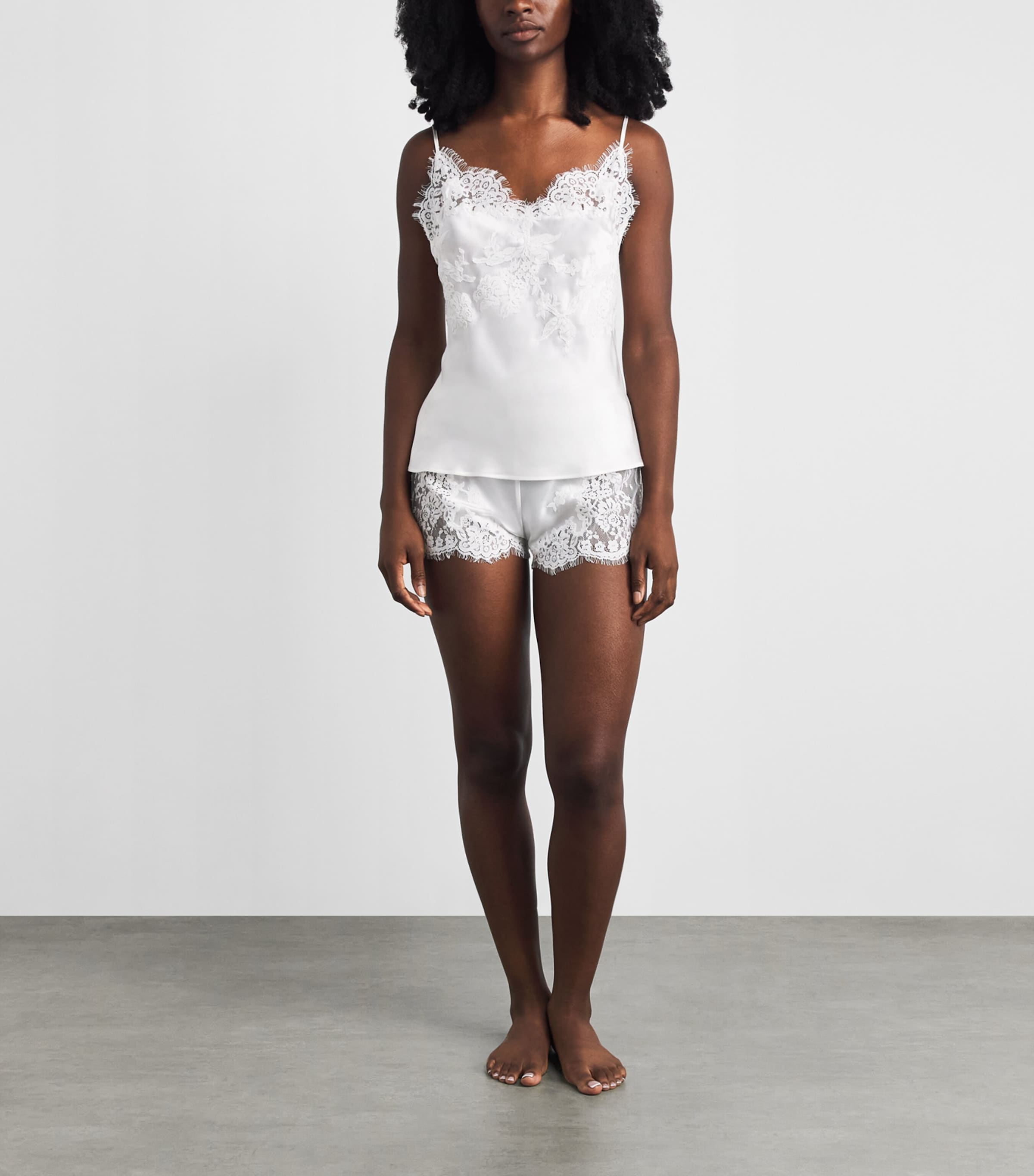 Marjolaine Womens Silk Floral Tess Shorts Naturel Image 2