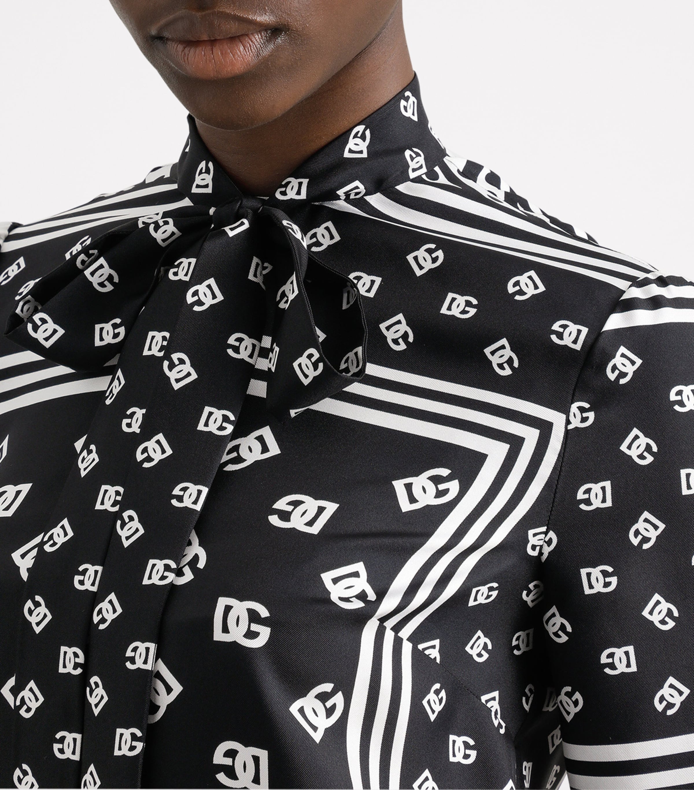 Silk Monogram Blouse N0000-BLACK Image 4