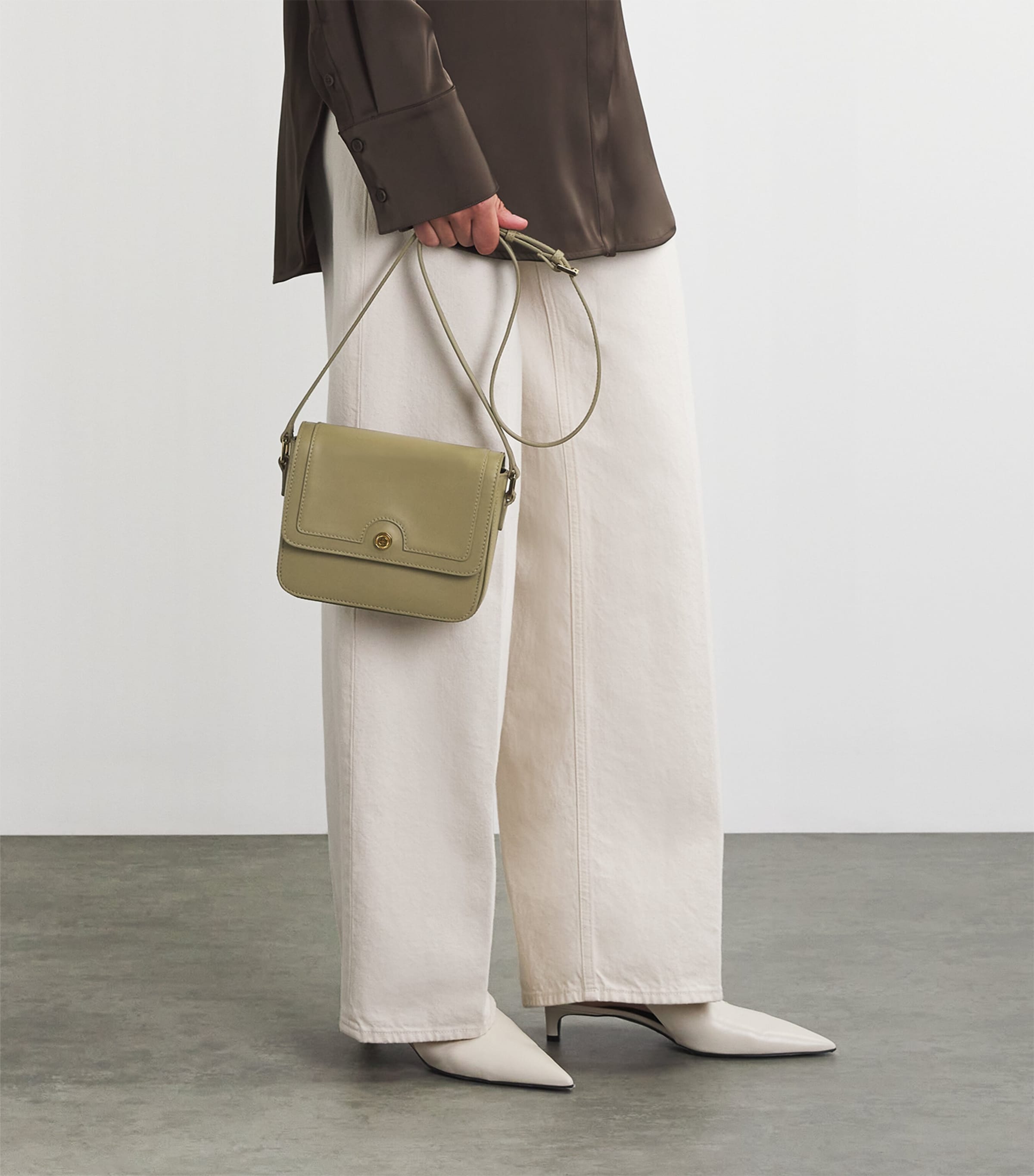 Leather Camera Bag OLIVE Image 5