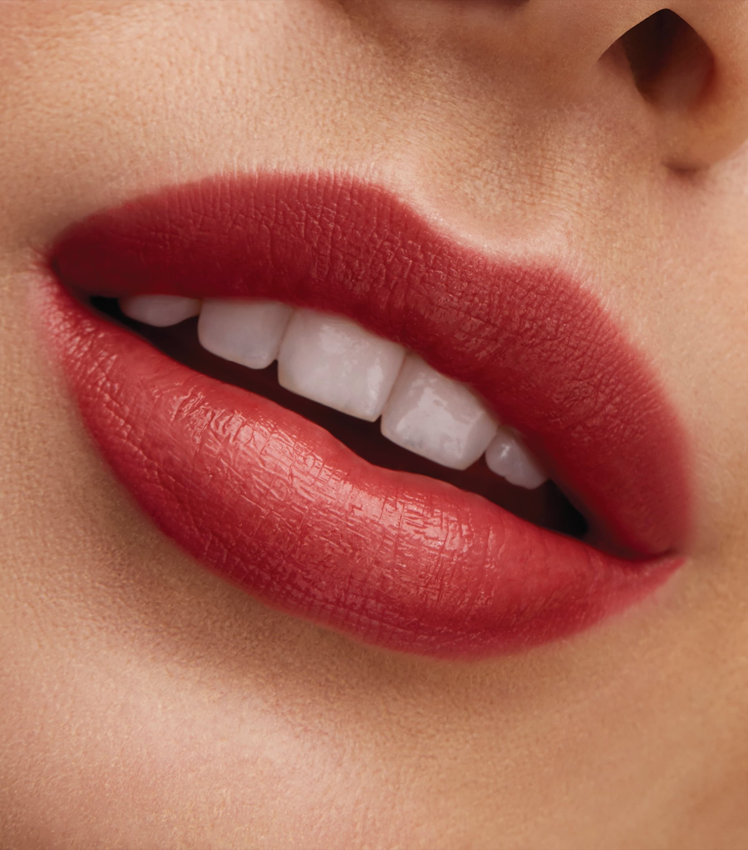 Lustreglass Sheer-Shine Lipstick BUSINESS CASUAL Image 9