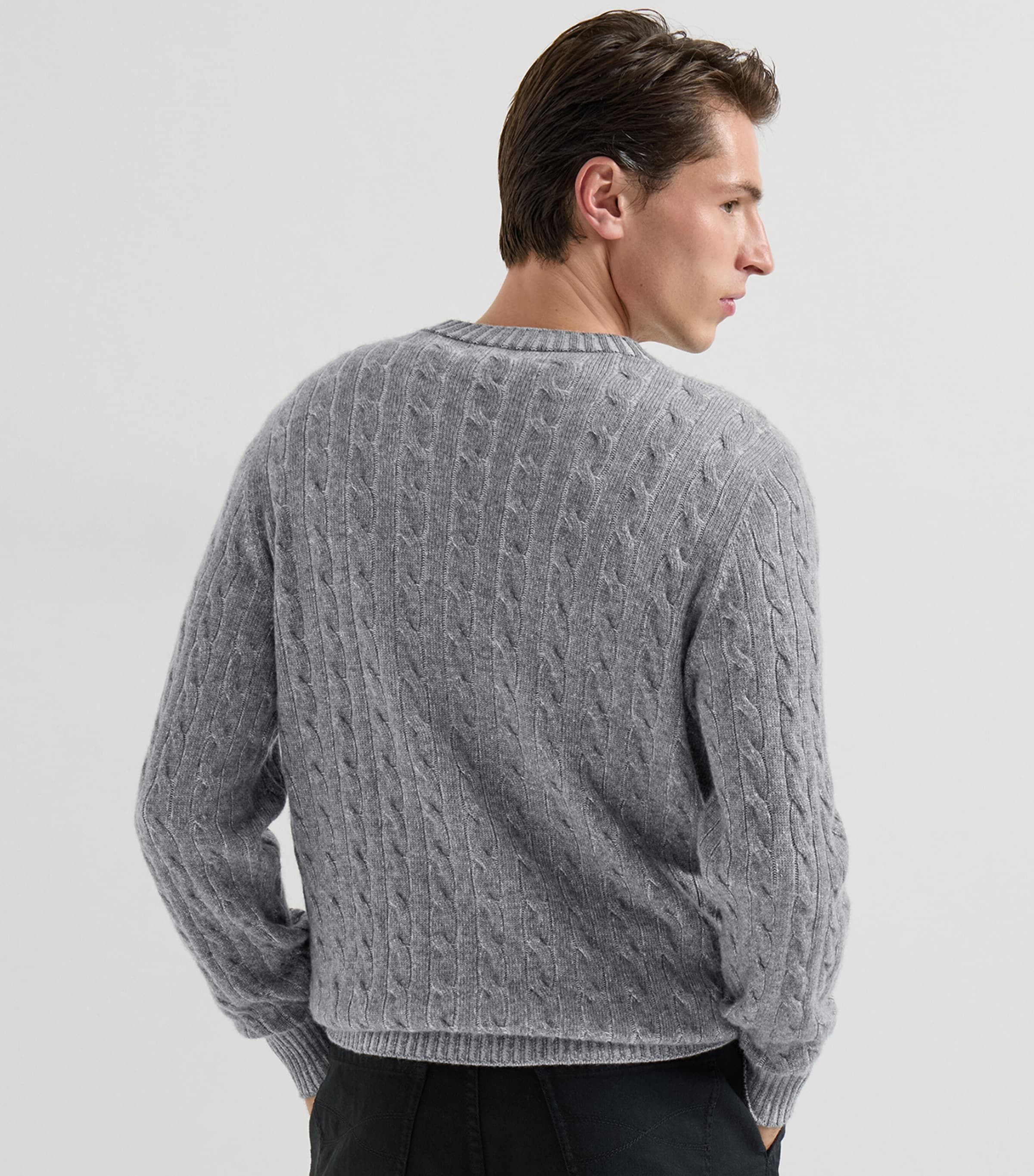Brunello Cucinelli Mens Cashmere Cable-Knit Sweater Image 4