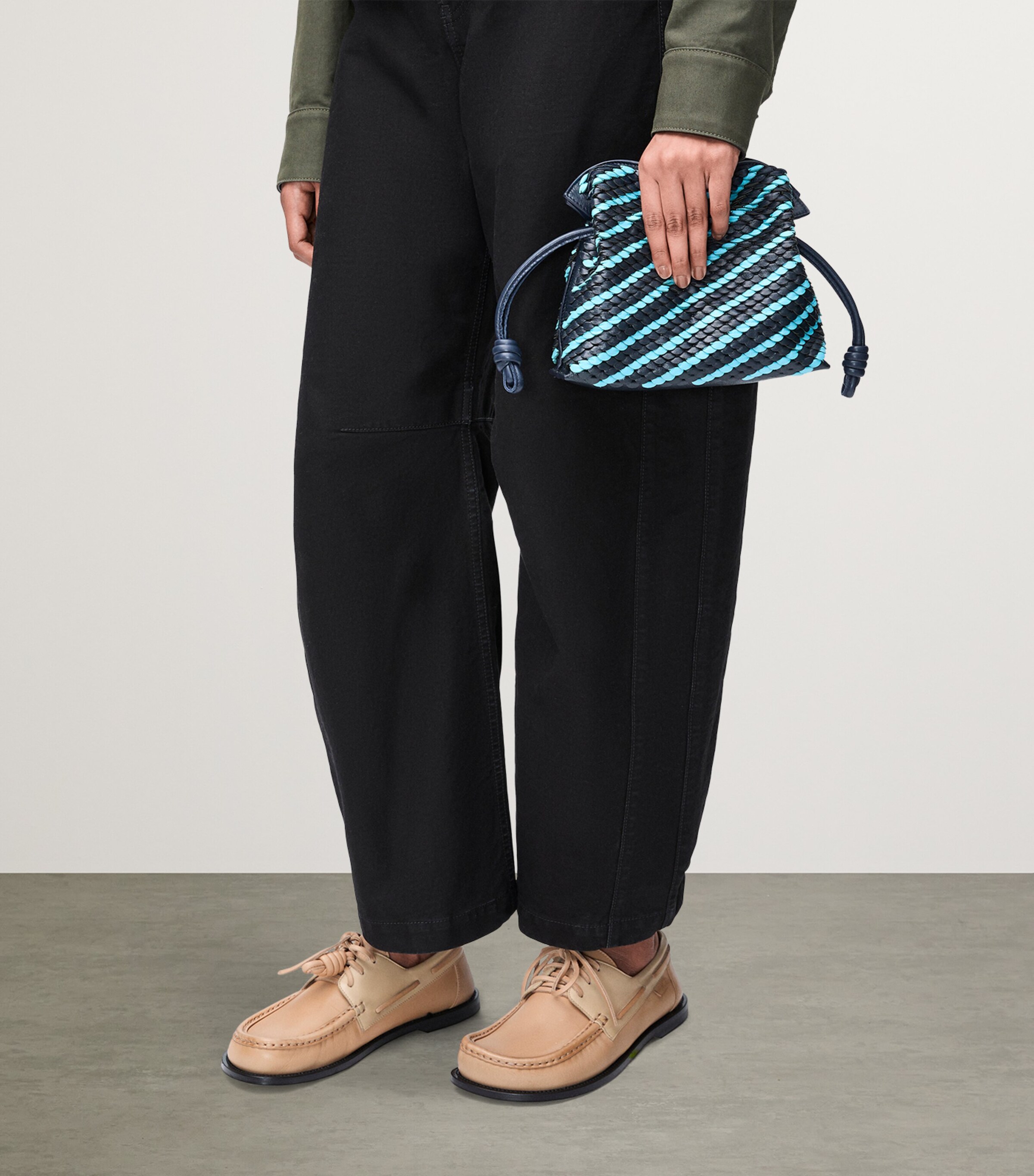 Mini Leather Scales Flamenco Clutch DARK INK/SKY BLUE Image 8