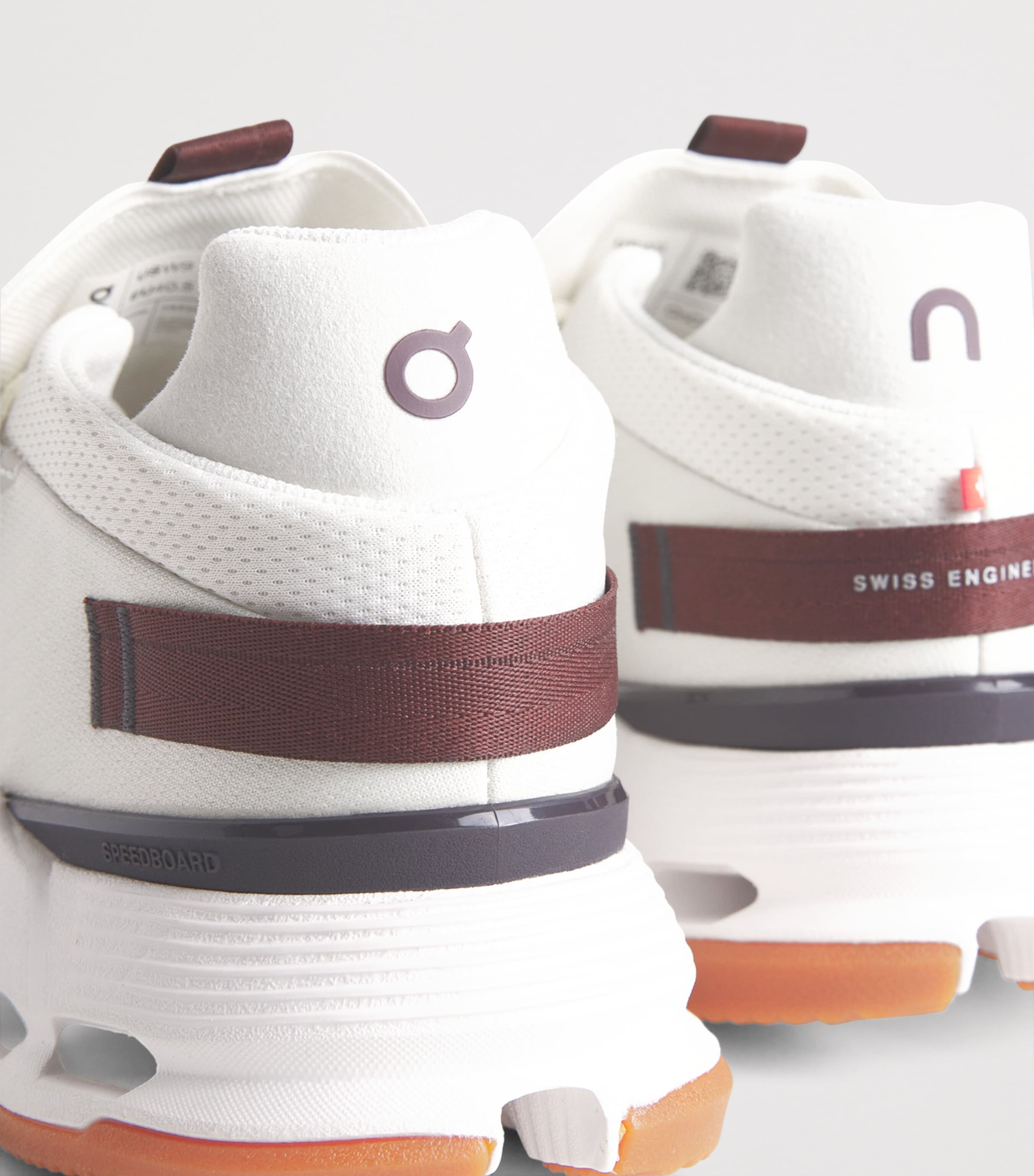 Cloudnova 2 Trainers ICE | MULBERRY Image 7