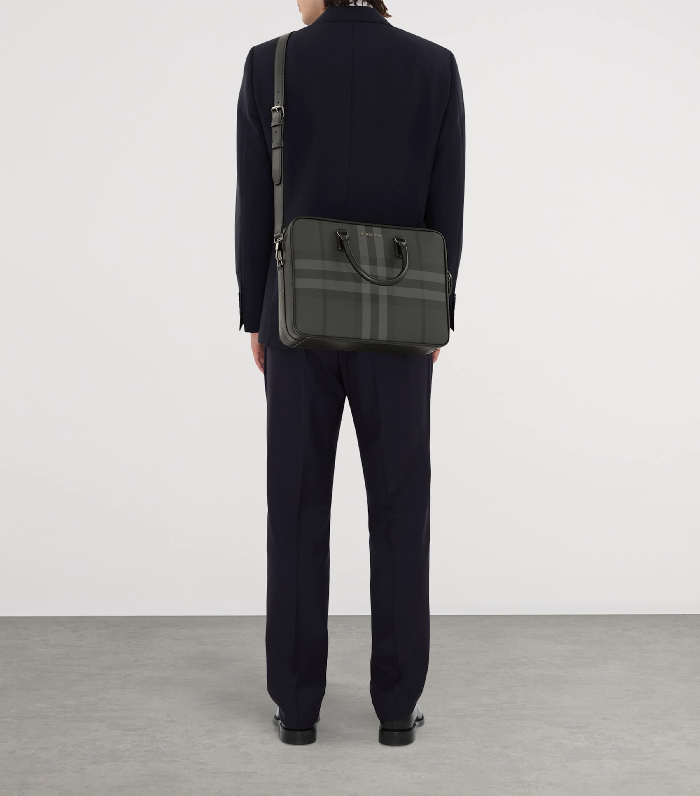 Ainsworth Briefcase CHARCOAL Image 4