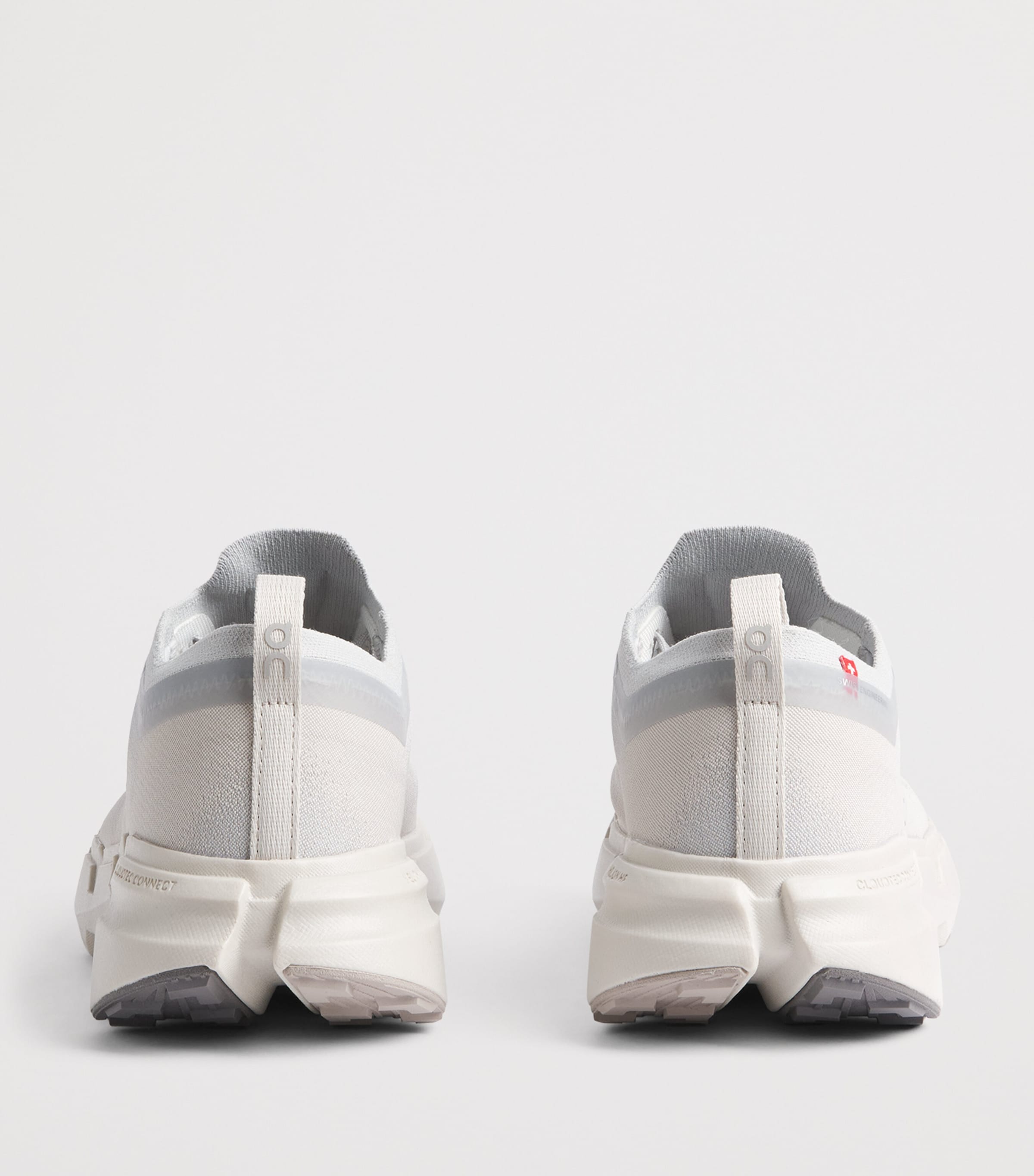 On Mens Cloudsoma Trainers Glacier | Pearl Image 4