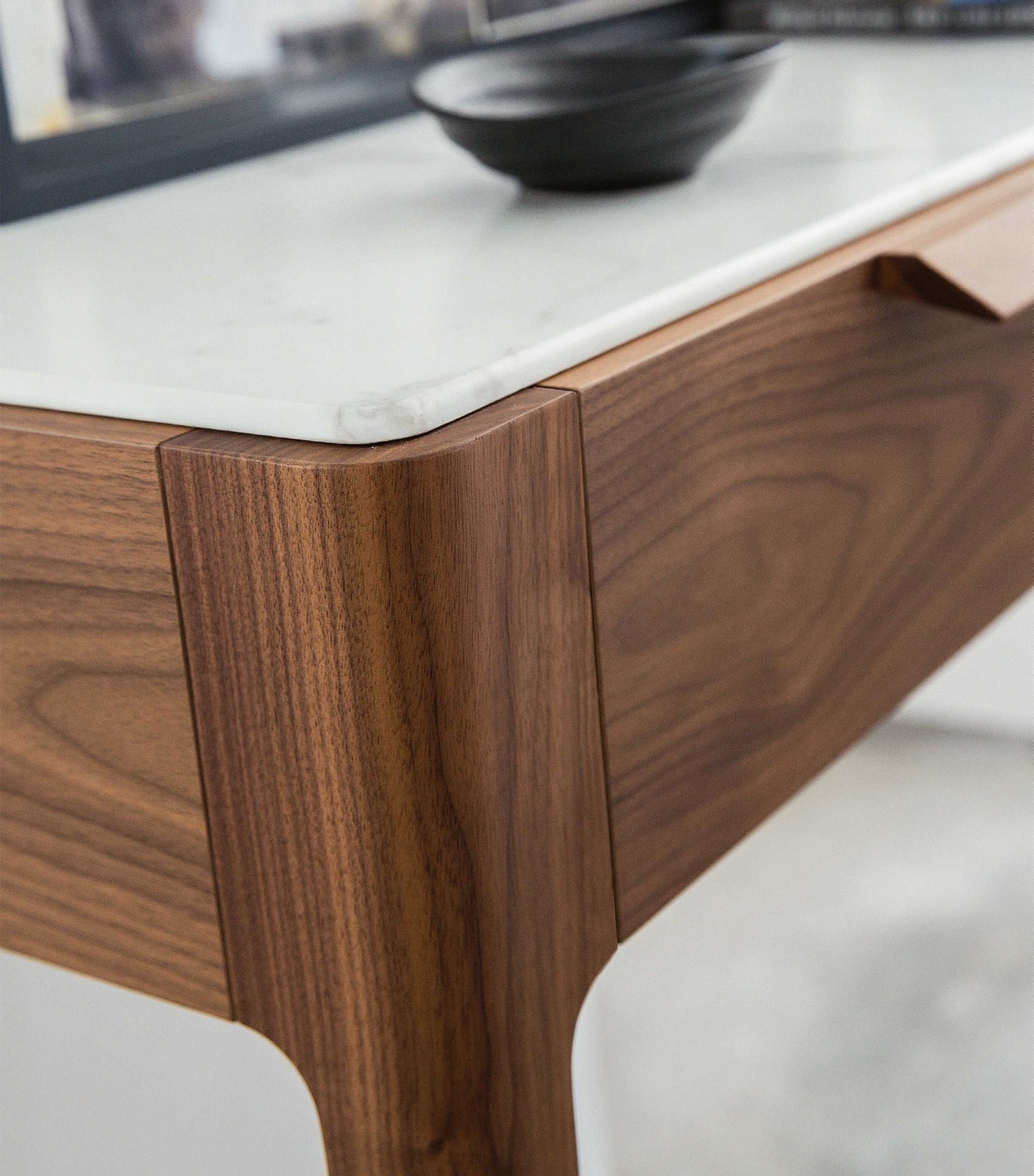 Walnut Ziggy Console Table WALNUT Image 3
