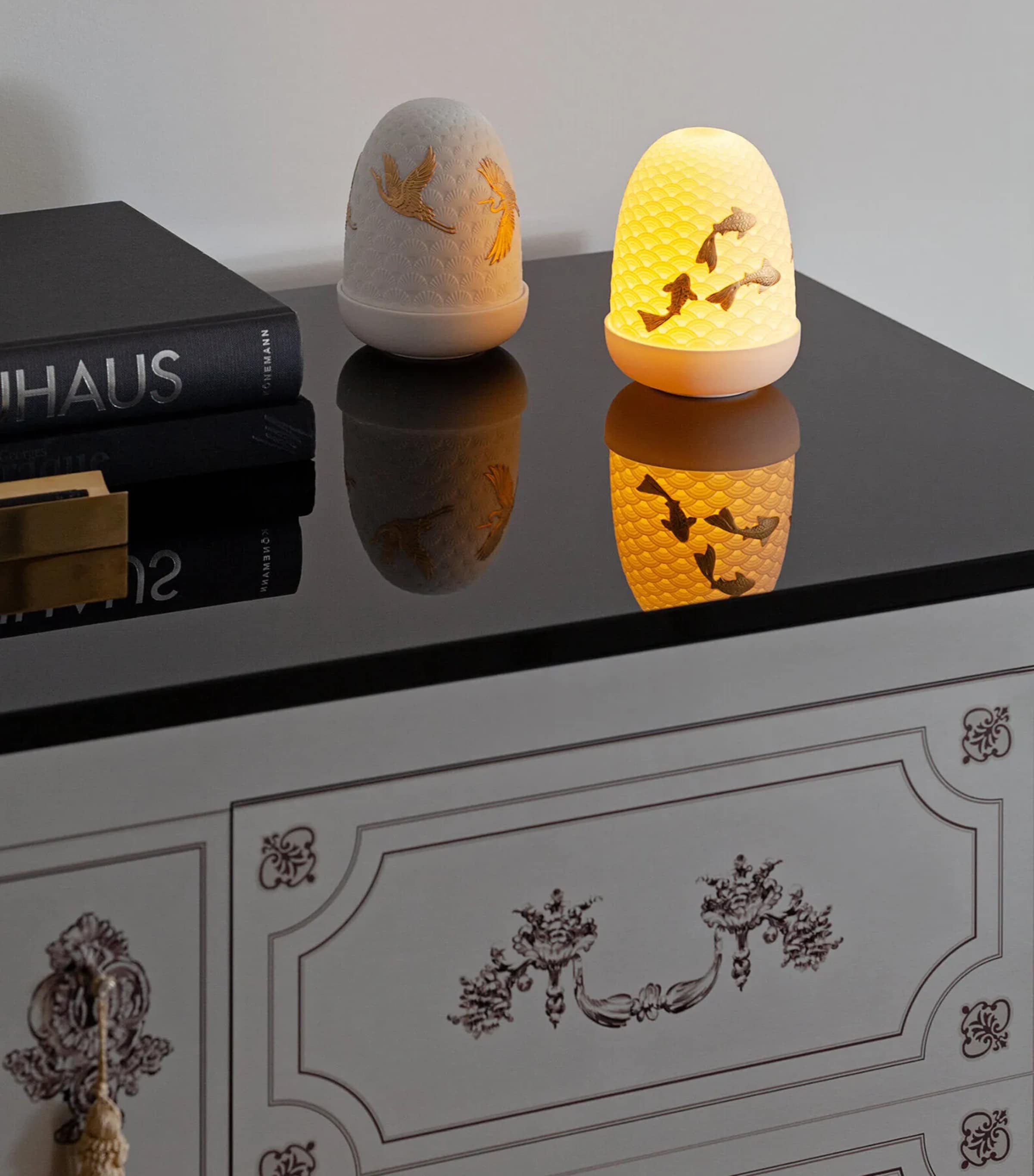 Dragon Dome Table Lamp WHITE Image 5