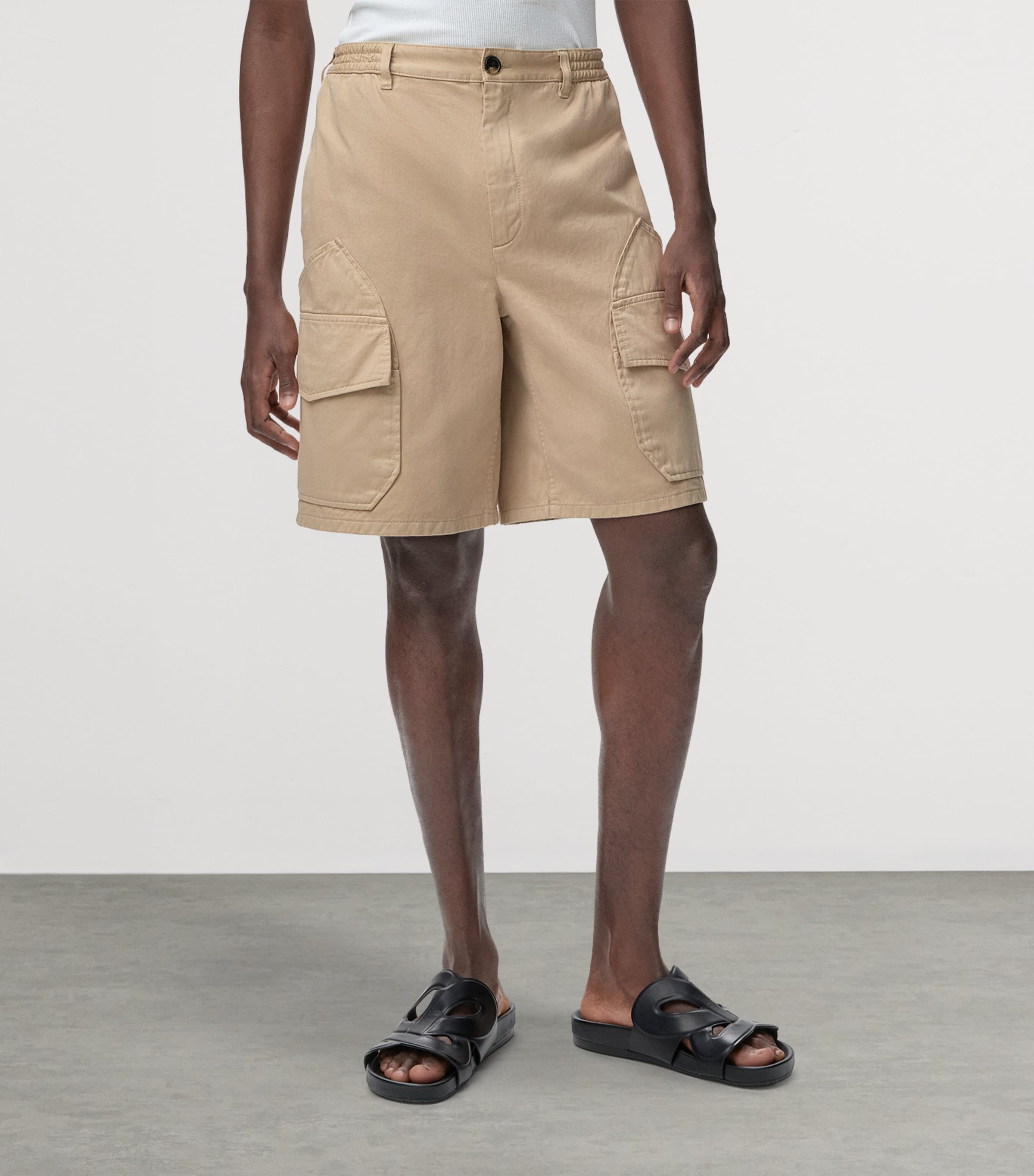 LOEWE Mens x Paula's Ibiza Cotton-Satin Cargo Shorts Sand Image 3