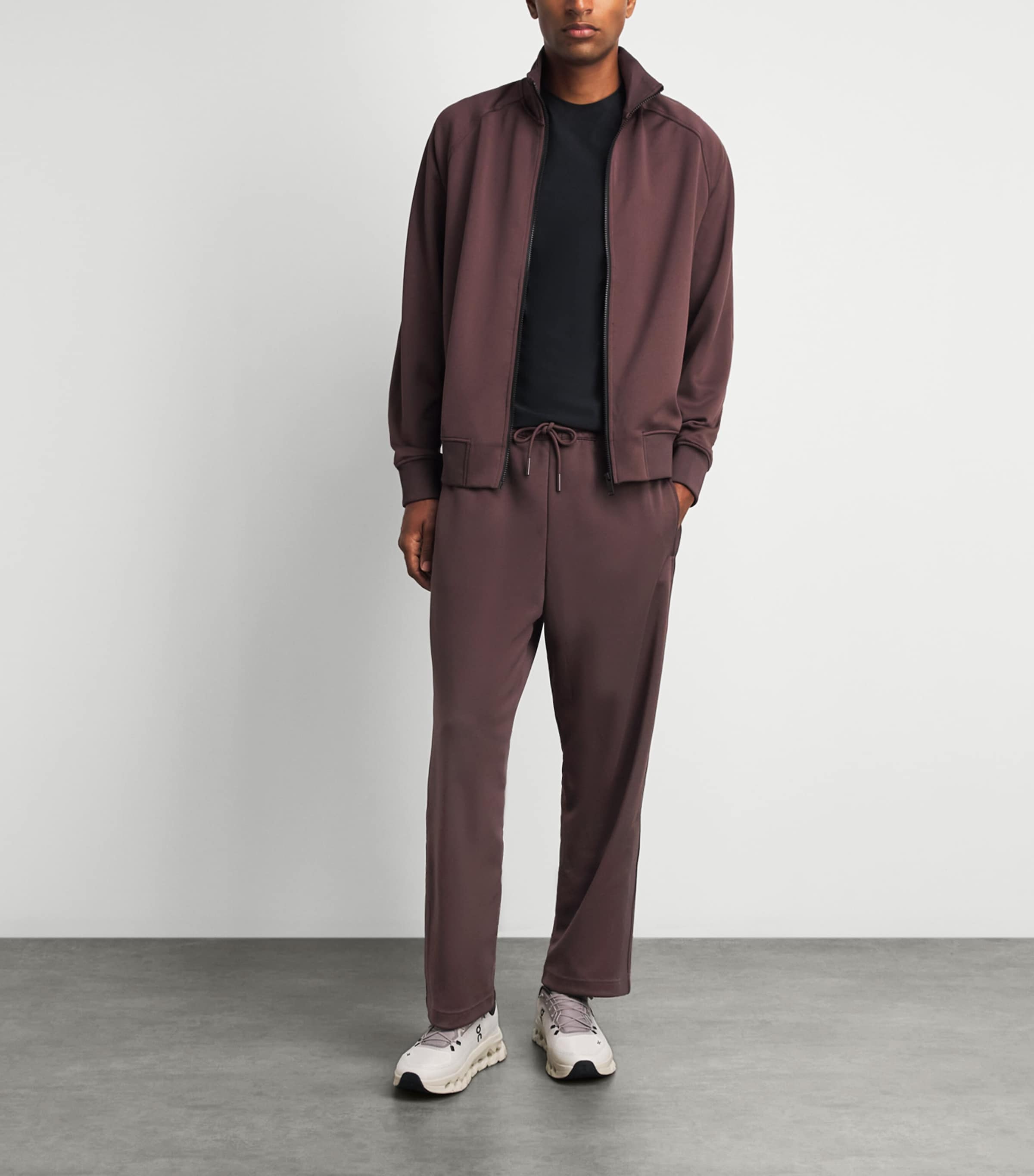 On Mens Courtside Track Jacket Mulberry Image 2