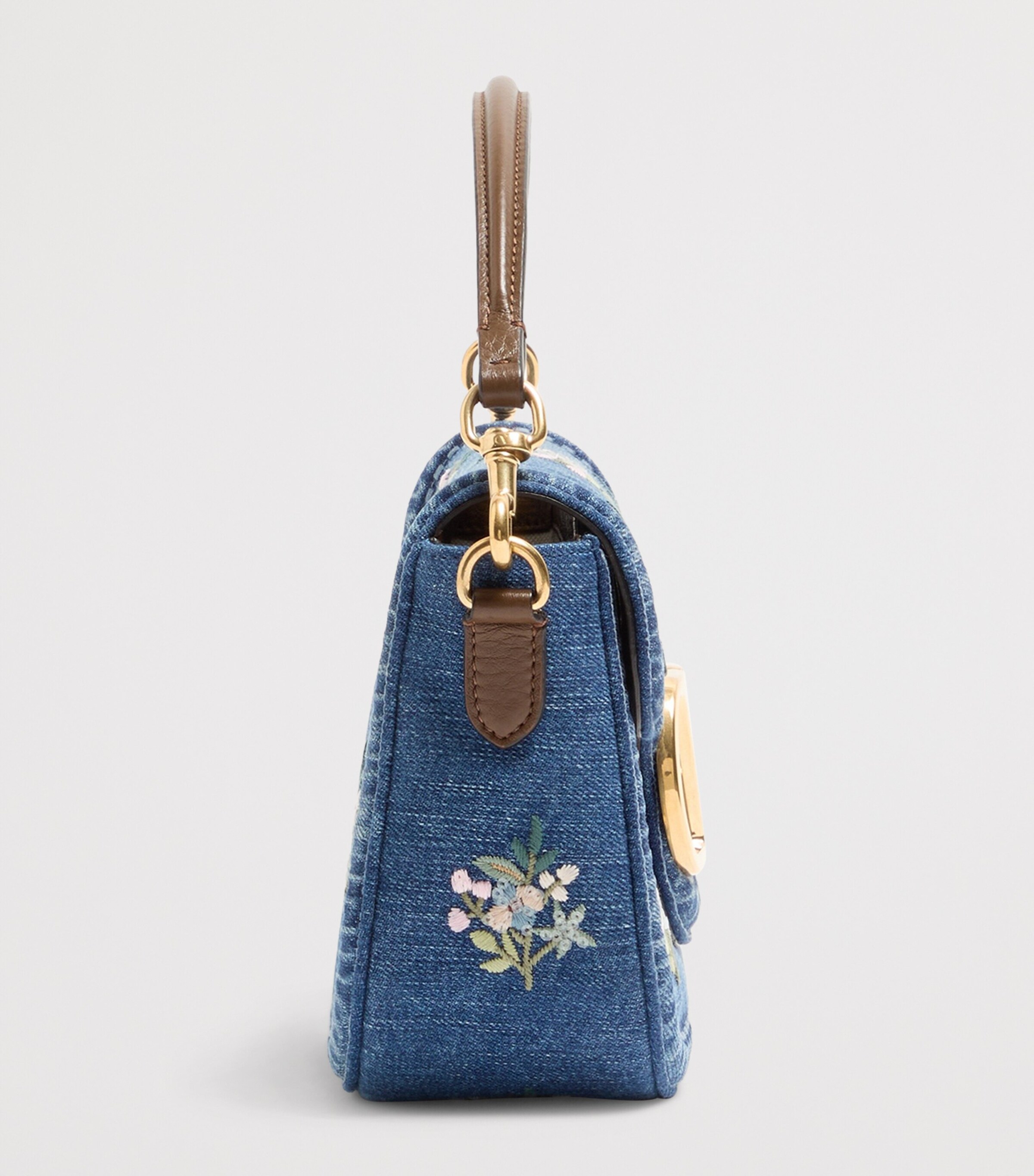 Valentino Garavani Embroidered Locò Shoulder Bag Image 3
