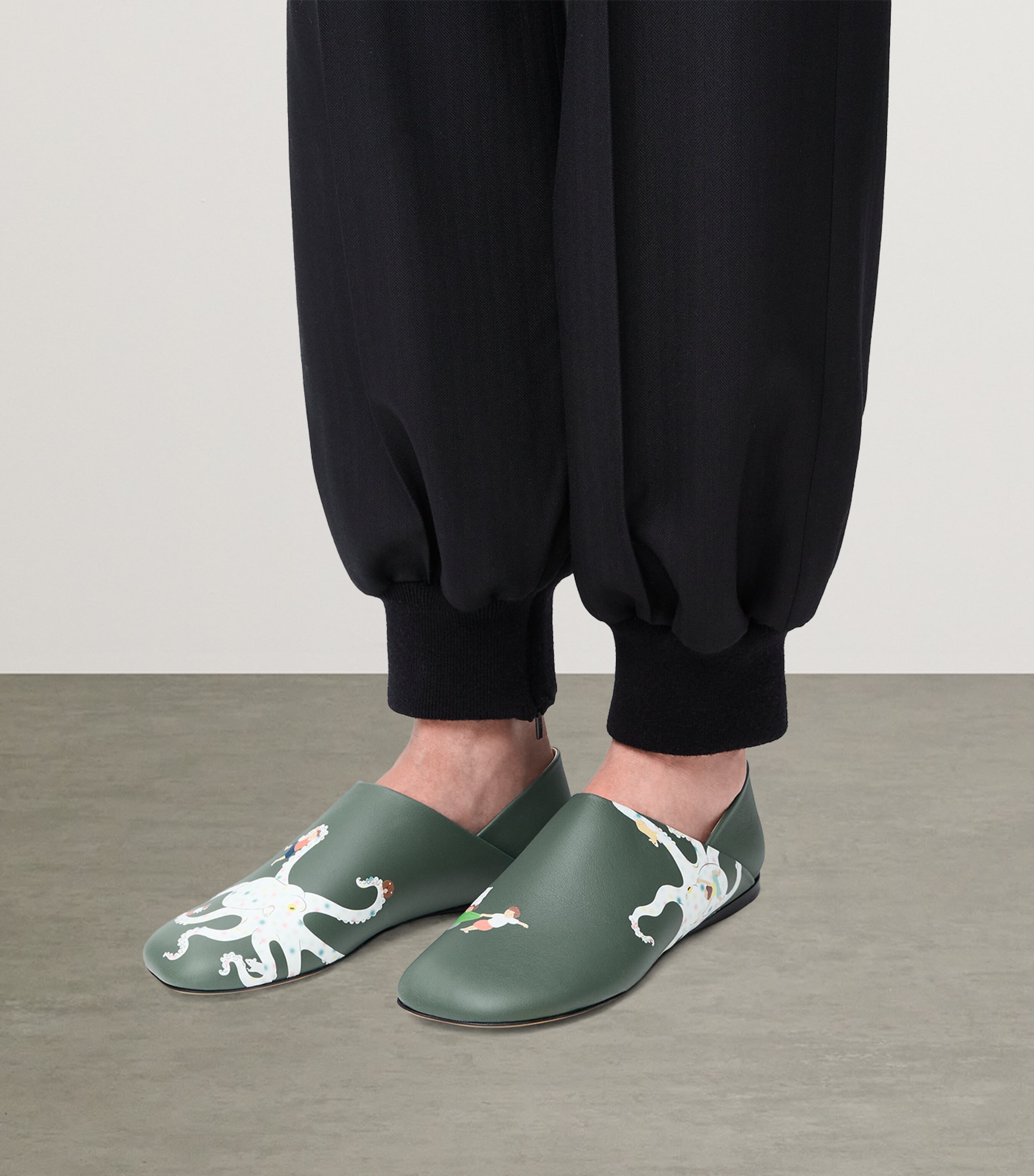 LOEWE■トイ・オクトパス モカシン【Suna Fujitaコラボ】 LOEWE x Suna Fujita Leather Toy Loafers | Harrods US