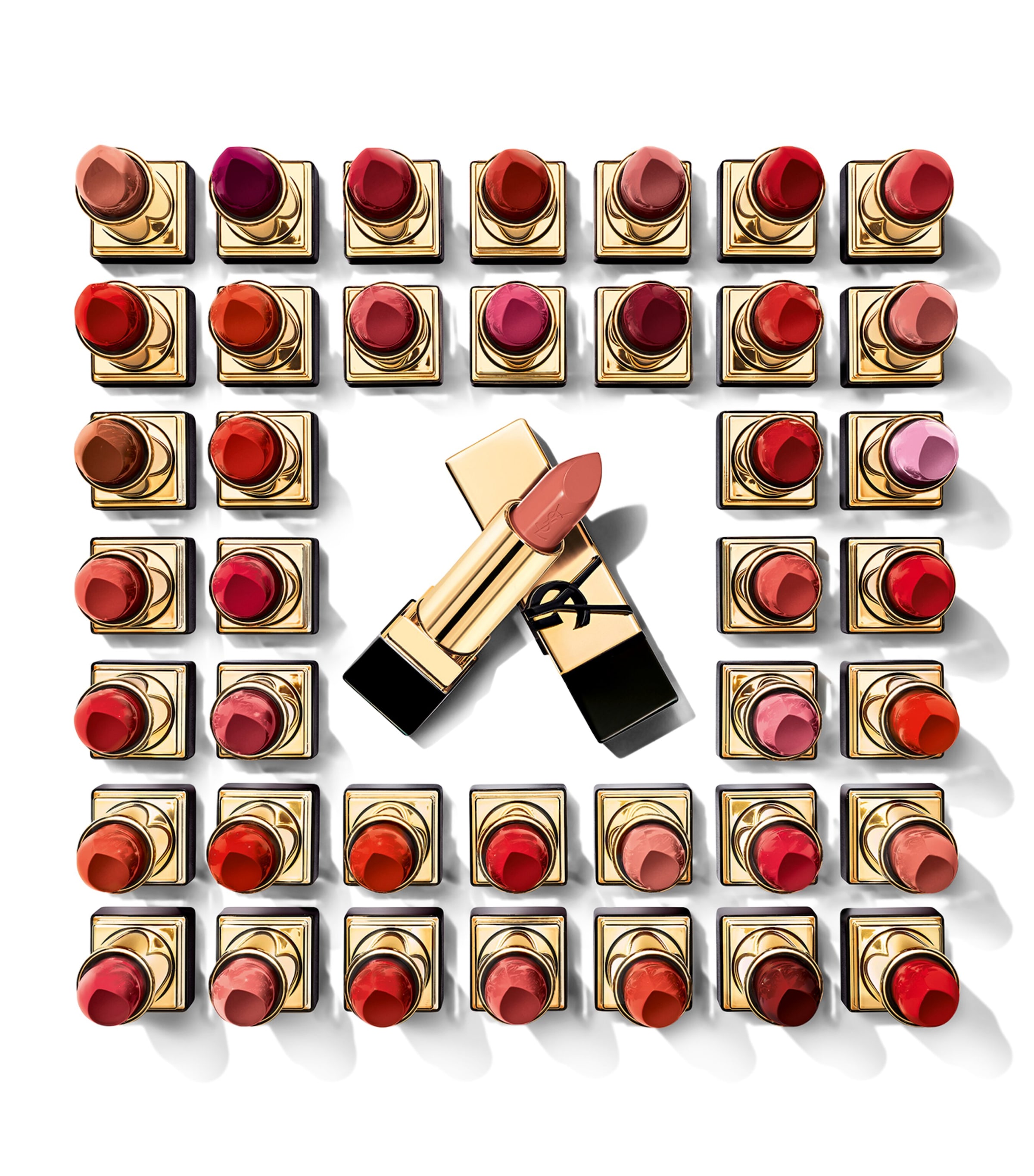 Rouge Pur Couture Lipstick P3 Image 4