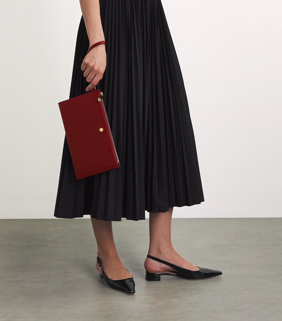 Medium Pebbled Leather Pouch BURGUNDY Image 2