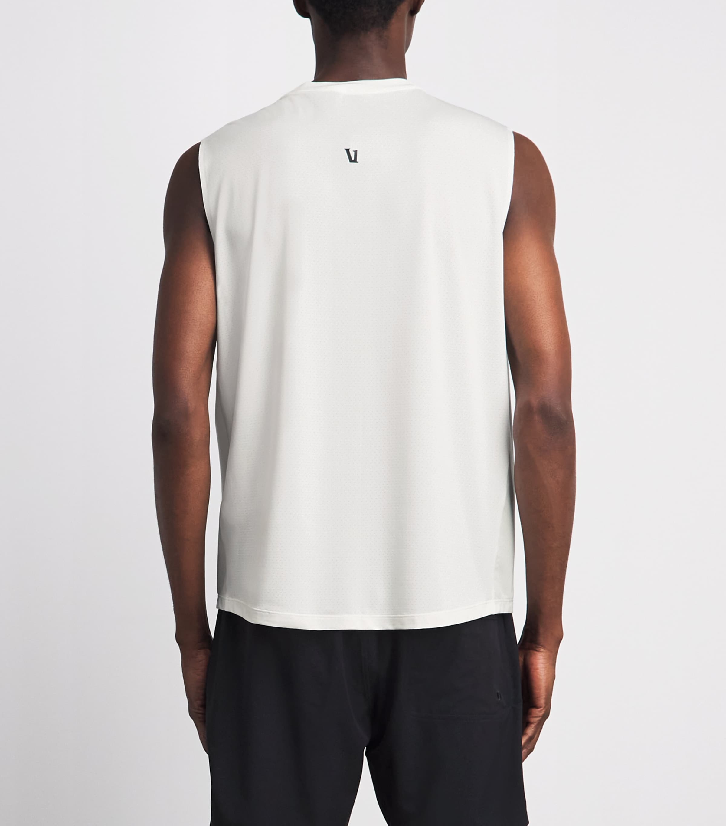 VUORI Mens Viewpoint Muscle 2.0 Tank Top Wbz White/breeze Image 5