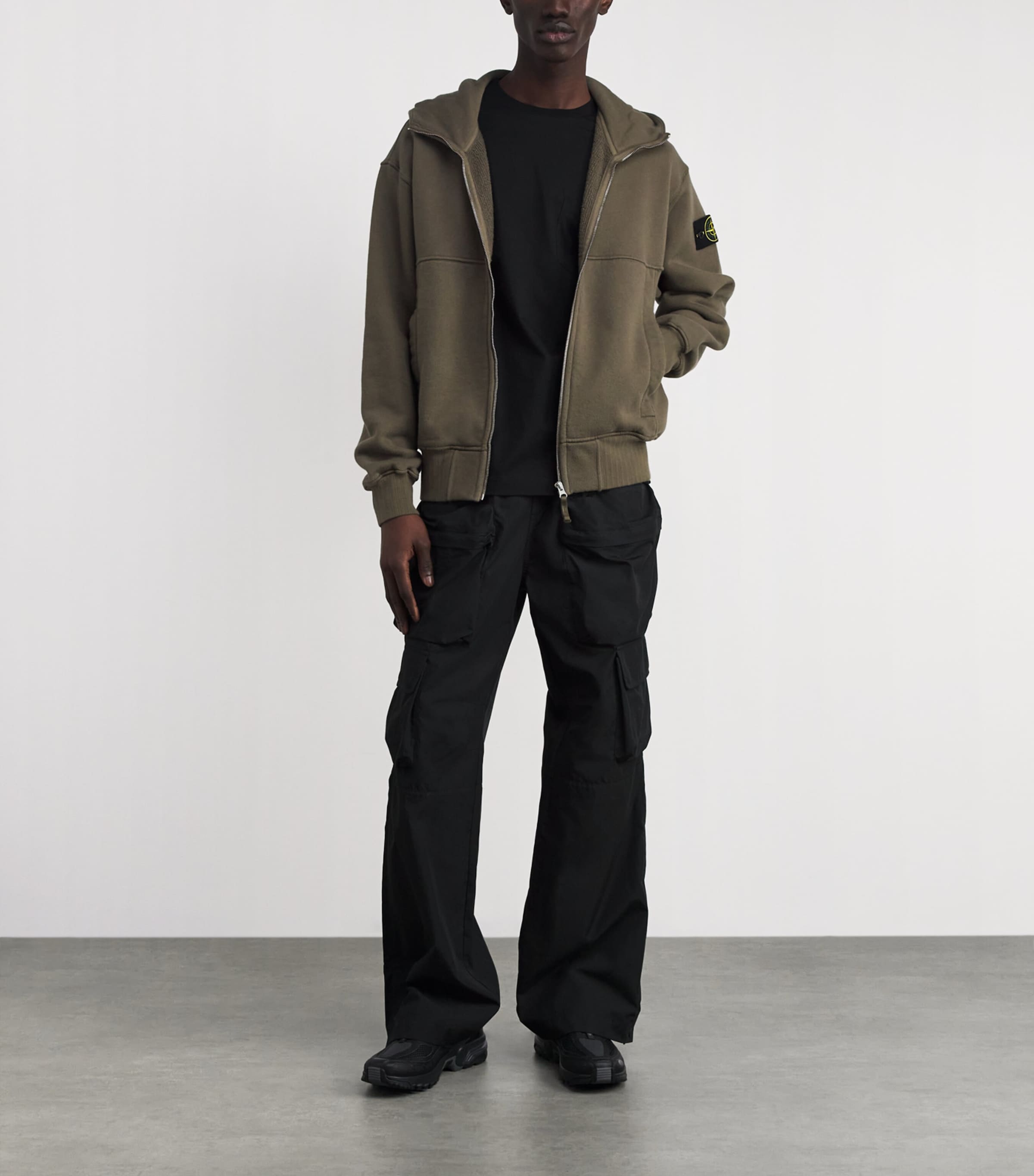 Cotton Compass Logo Hoodie V0054 Image 2