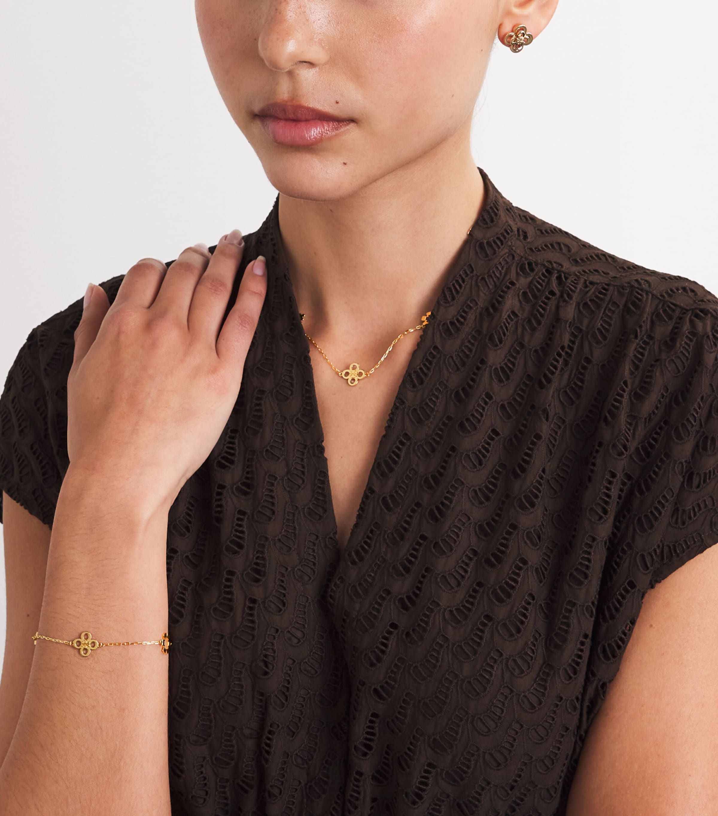 Kira Clover Chain Necklace TORY GOLD Image 4