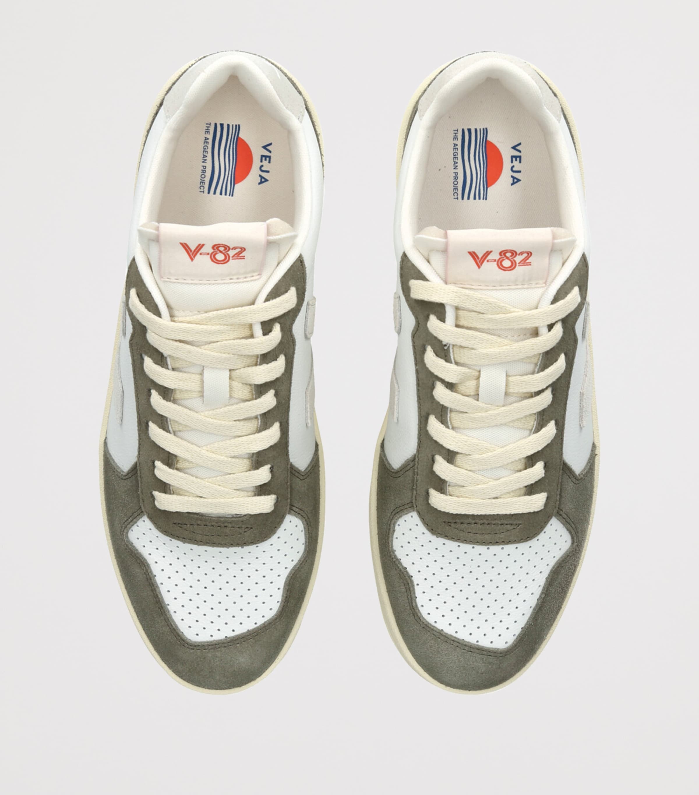 スニーカー VEJA V 82 Sneakers - Veja - Leather - White V-82 LEATHER WHITE NATURAL ALMOND | VEJA
