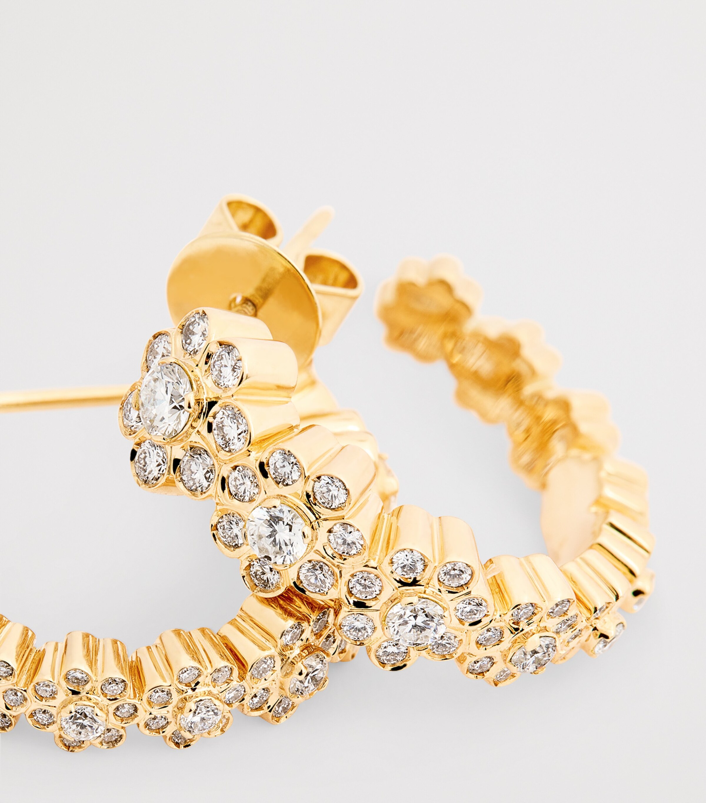 Sophie Bille Brahe Yellow Gold and Diamond Grande Boucle Fleurs Hoop Earrings Yellow Gold Image 6