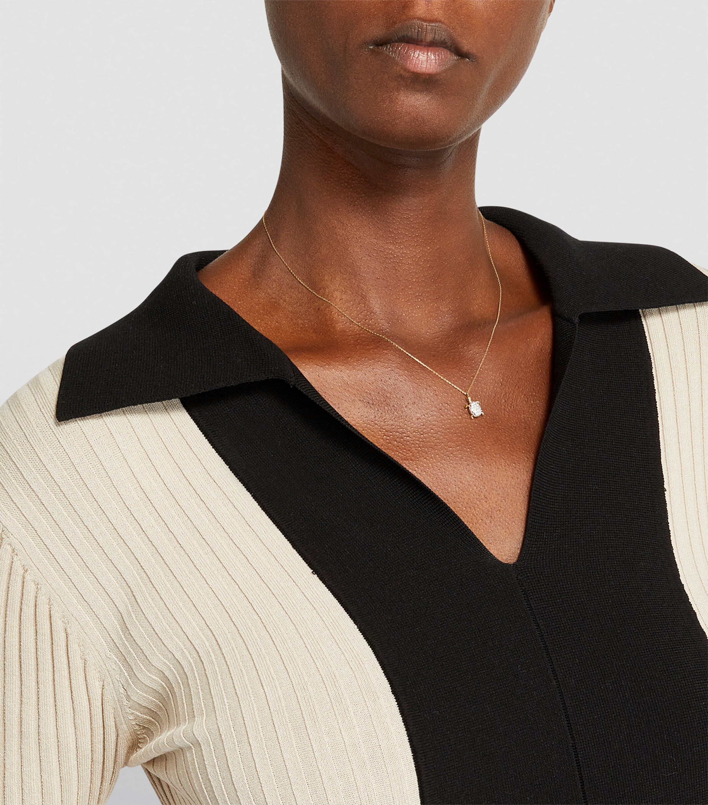 Rose Gold and Diamond Happy Turtle Necklace WHITE Image 4