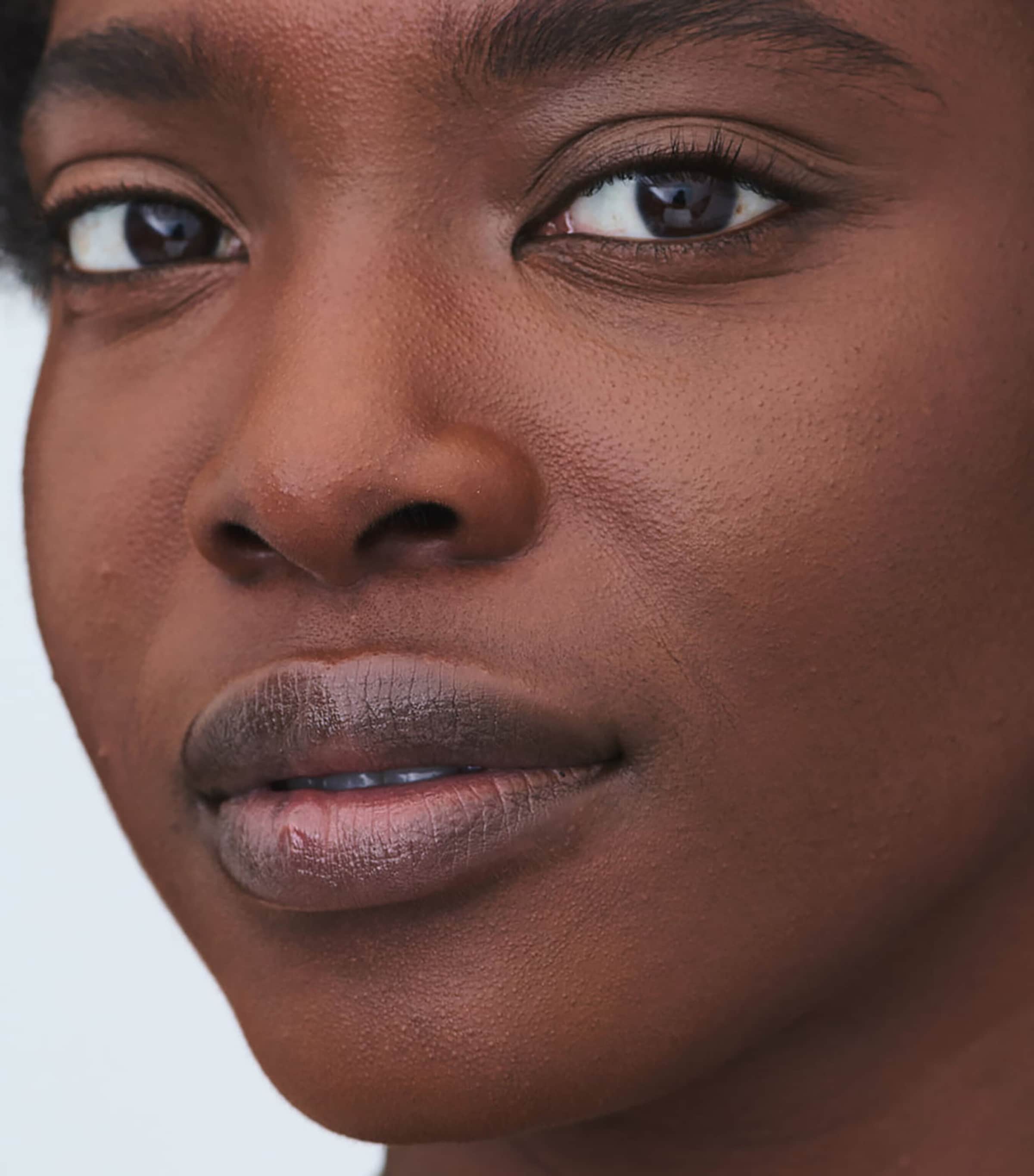 Clarins Skin Illusion All-in One-Concealer Image 4