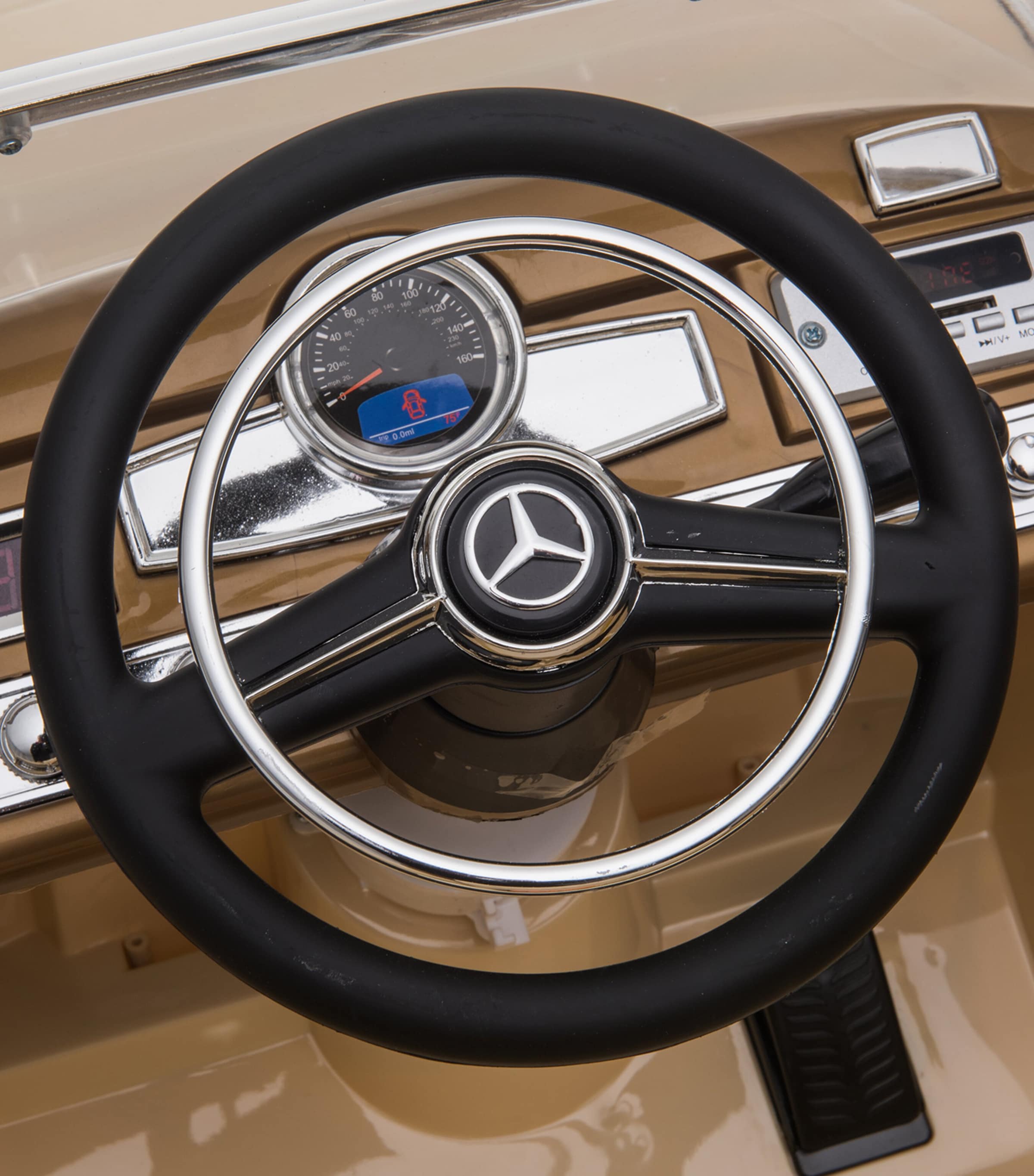 Ride on Cars Mercedes Classic 300s Single-Seater Ride-On Car Image 10
