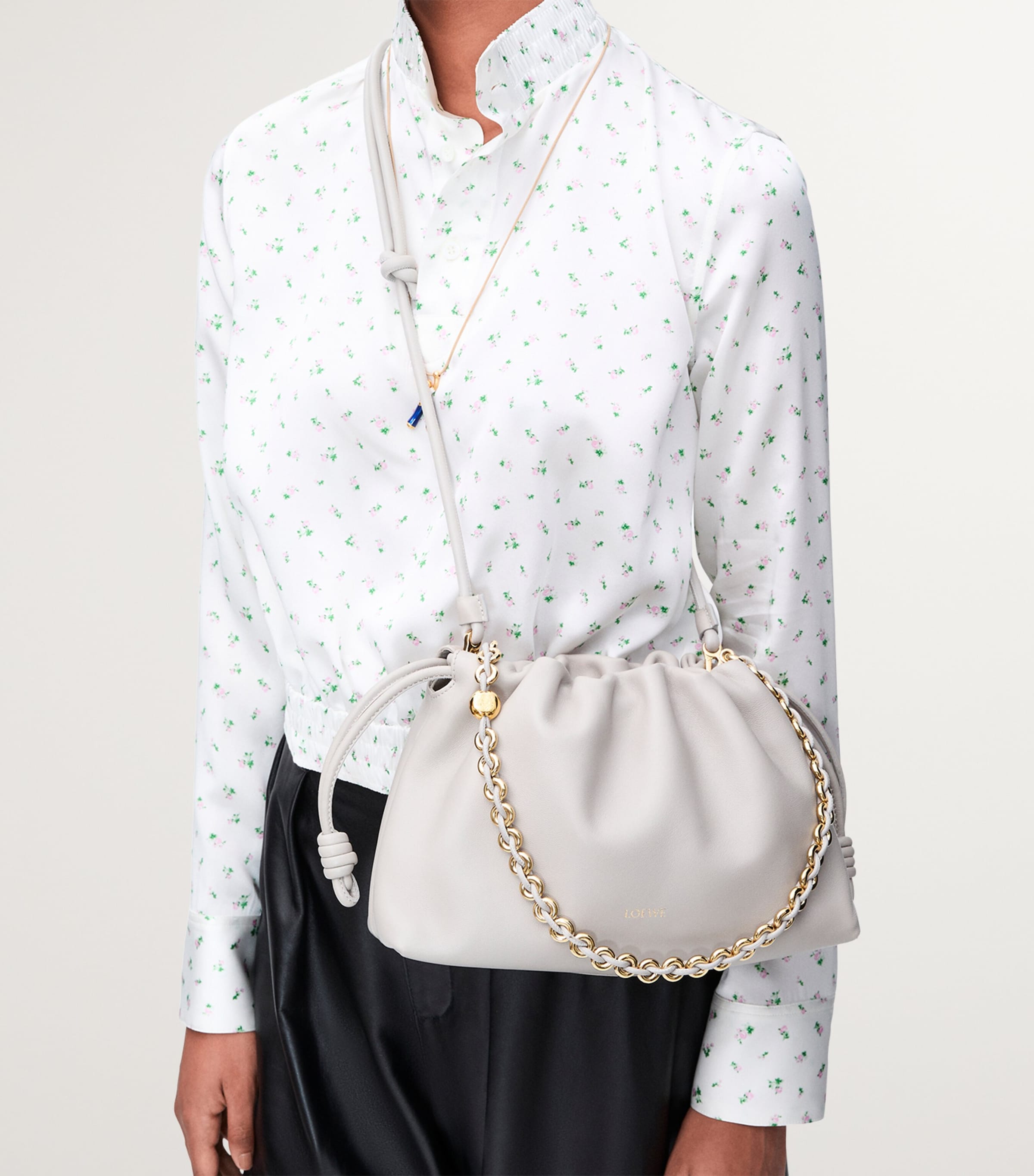 Medium Leather Flamenco Shoulder Bag SHELL GREY Image 11