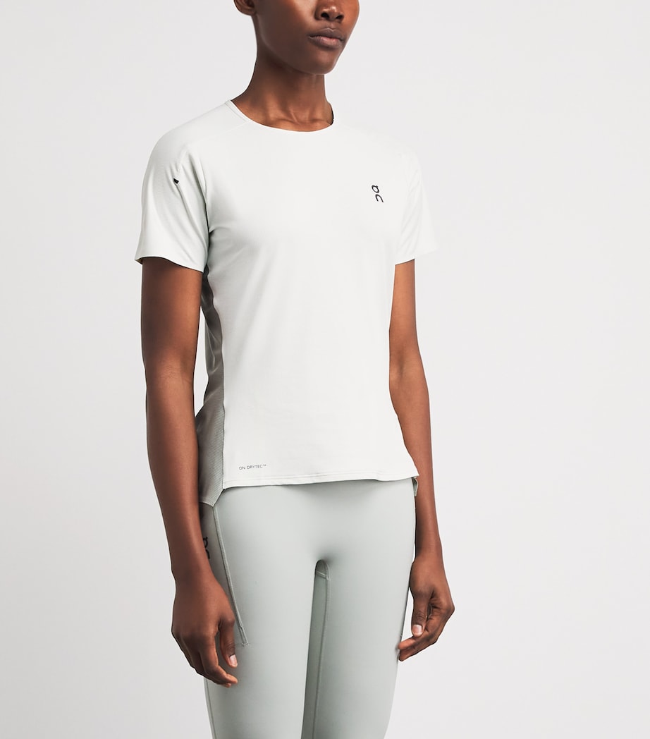 On Womens Performance T-Shirt Grey Image 4