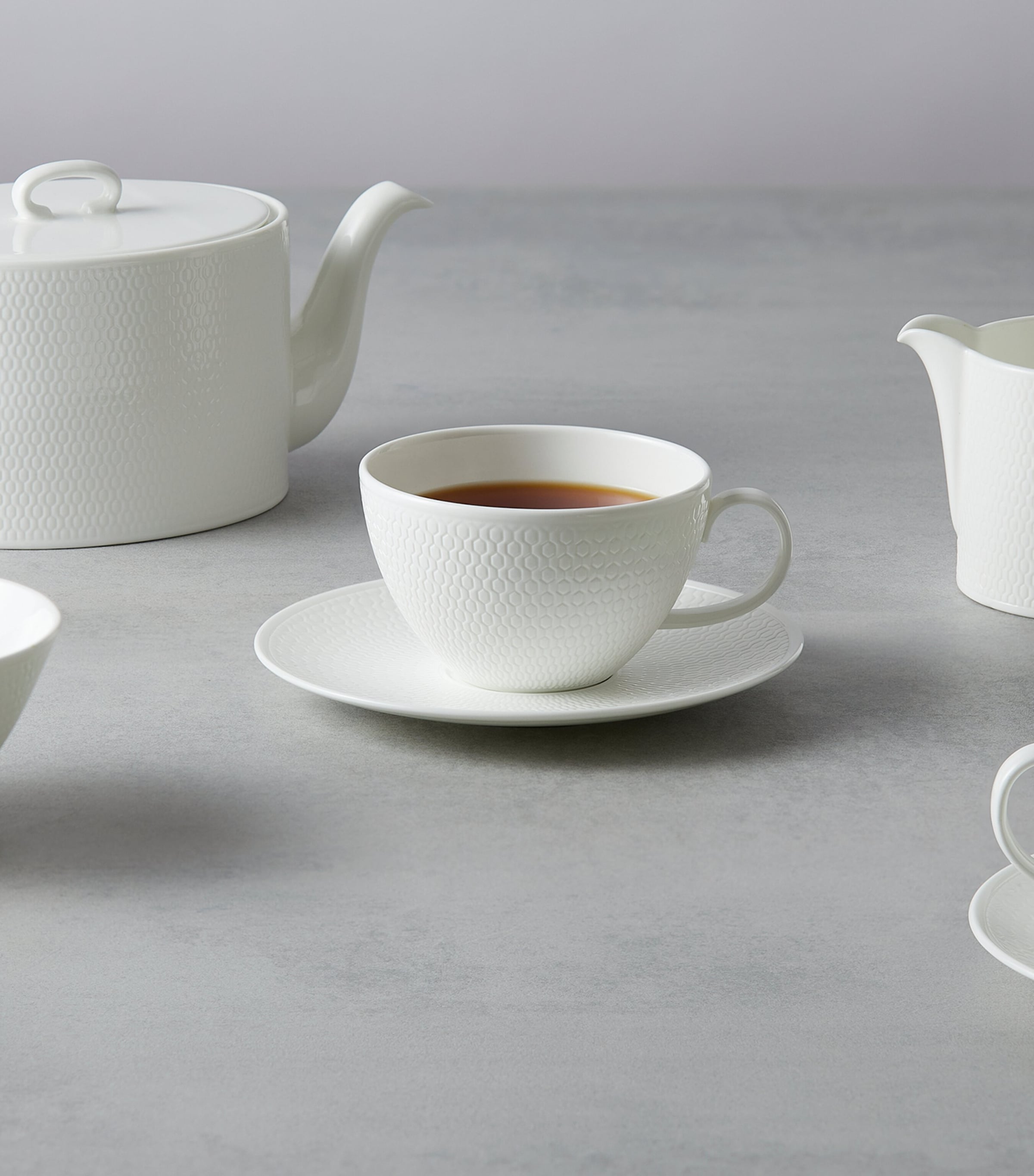Gio 7-Piece Tea Set WHITE Image 2