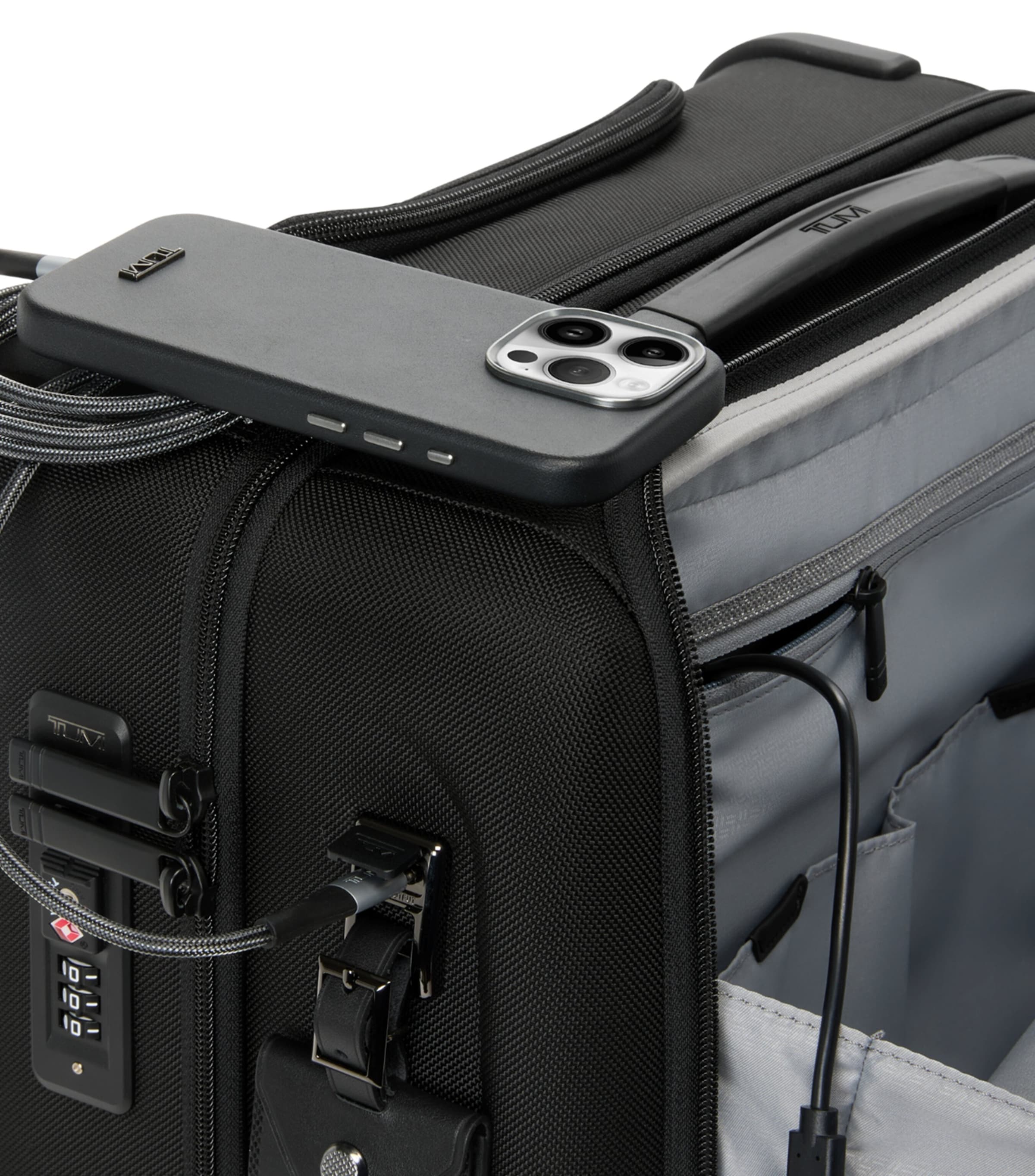 Tumi Alpha 4 Compact Cabin Bag (41cm) Black Image 5