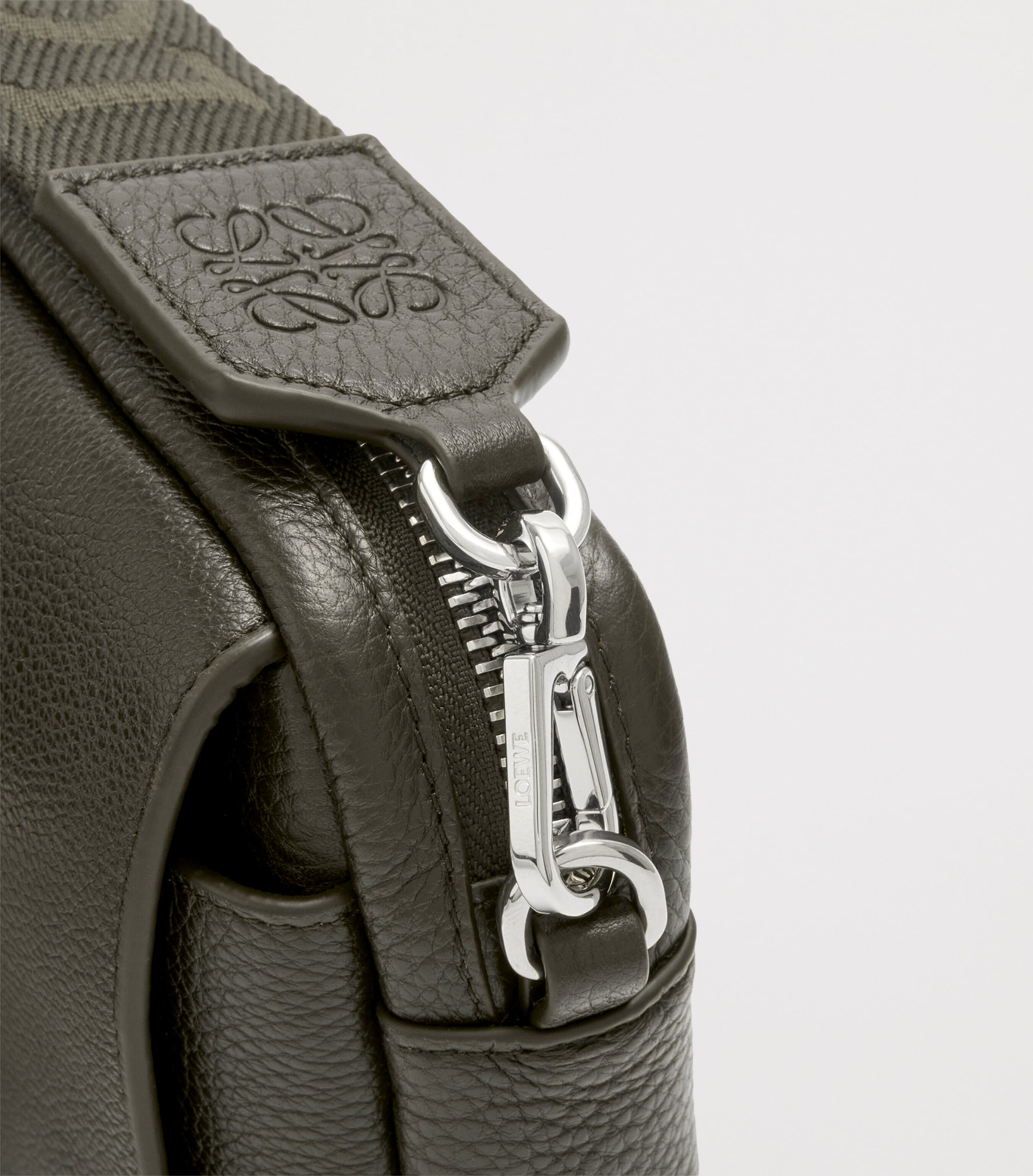 Small Leather Pebble Messenger Bag DARK KHAKI Image 6