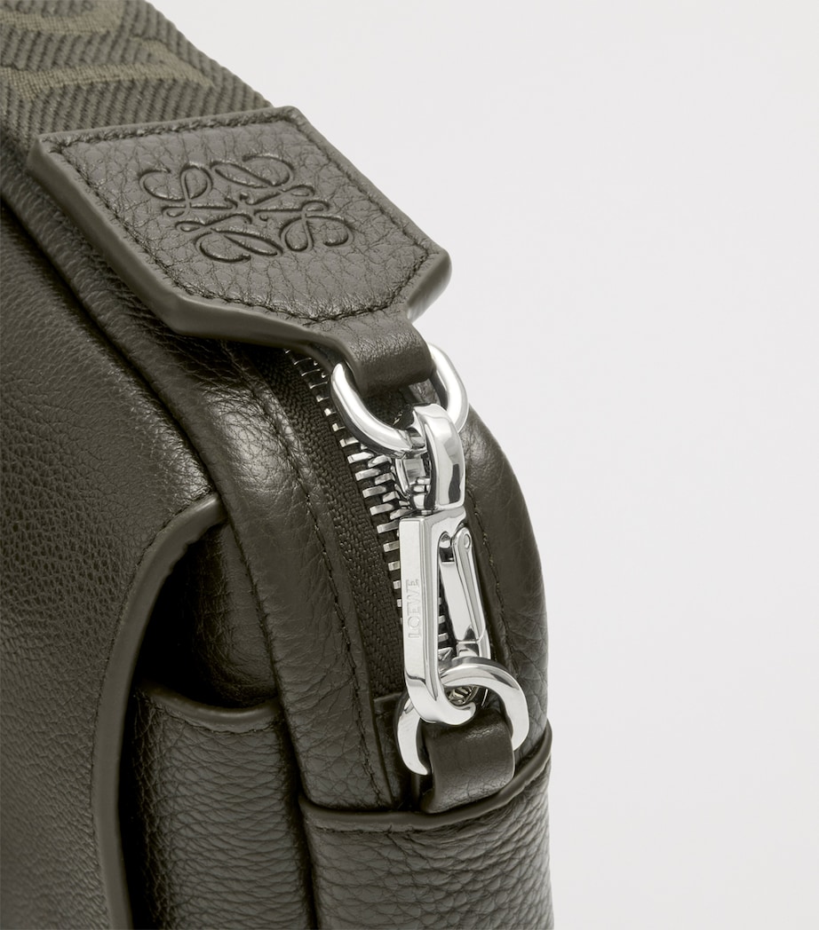 Small Leather Pebble Messenger Bag DARK KHAKI Image 6