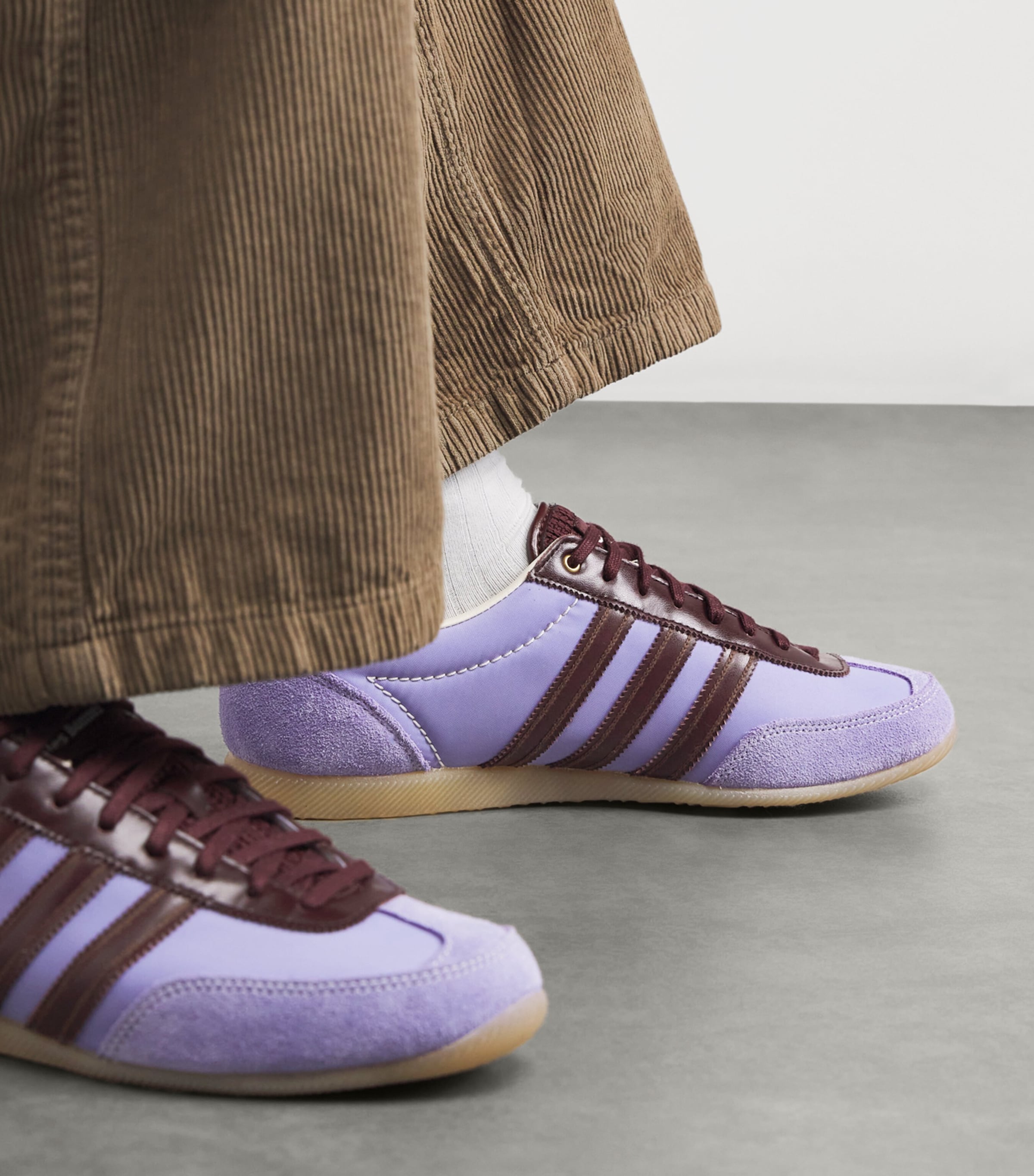 x Wales Bonner Japan Low-Top Sneakers BEIGE Image 2