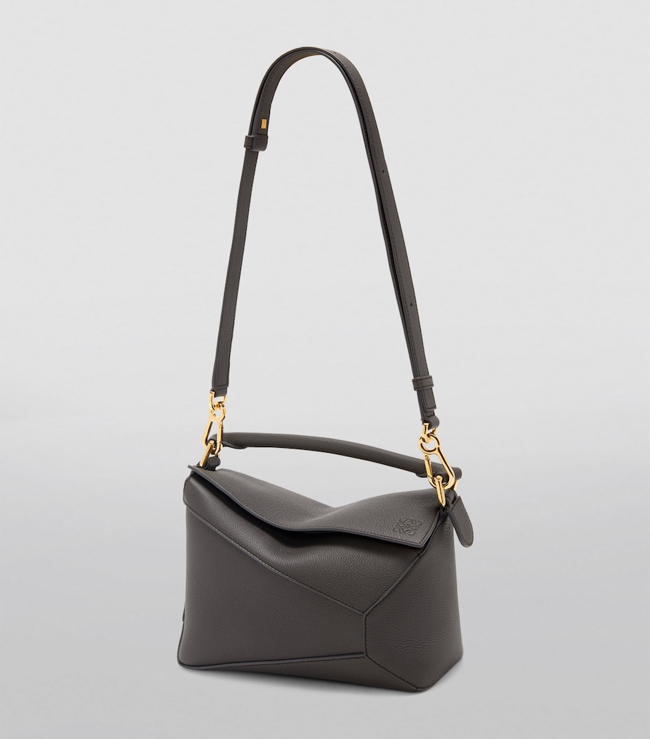 Small Leather Puzzle Edge Top-Handle Bag DARK GREY Image 3