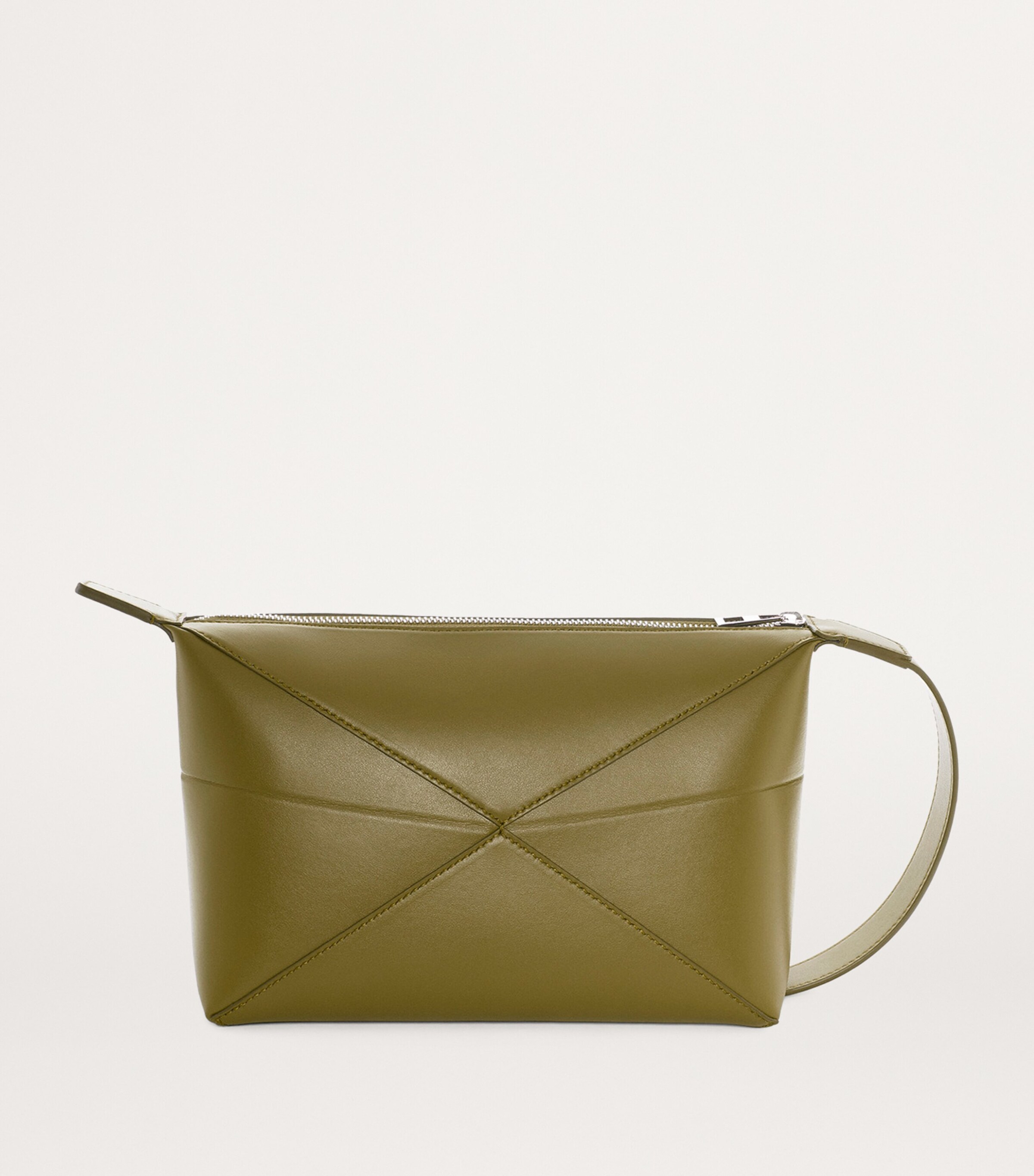 LOEWE セール★ PUZZLE FOLD WASH BAG★SUNFLOWER LOEWE Puzzle Fold Wash Bag C510WBPX01 Sunflower Shiny Calf