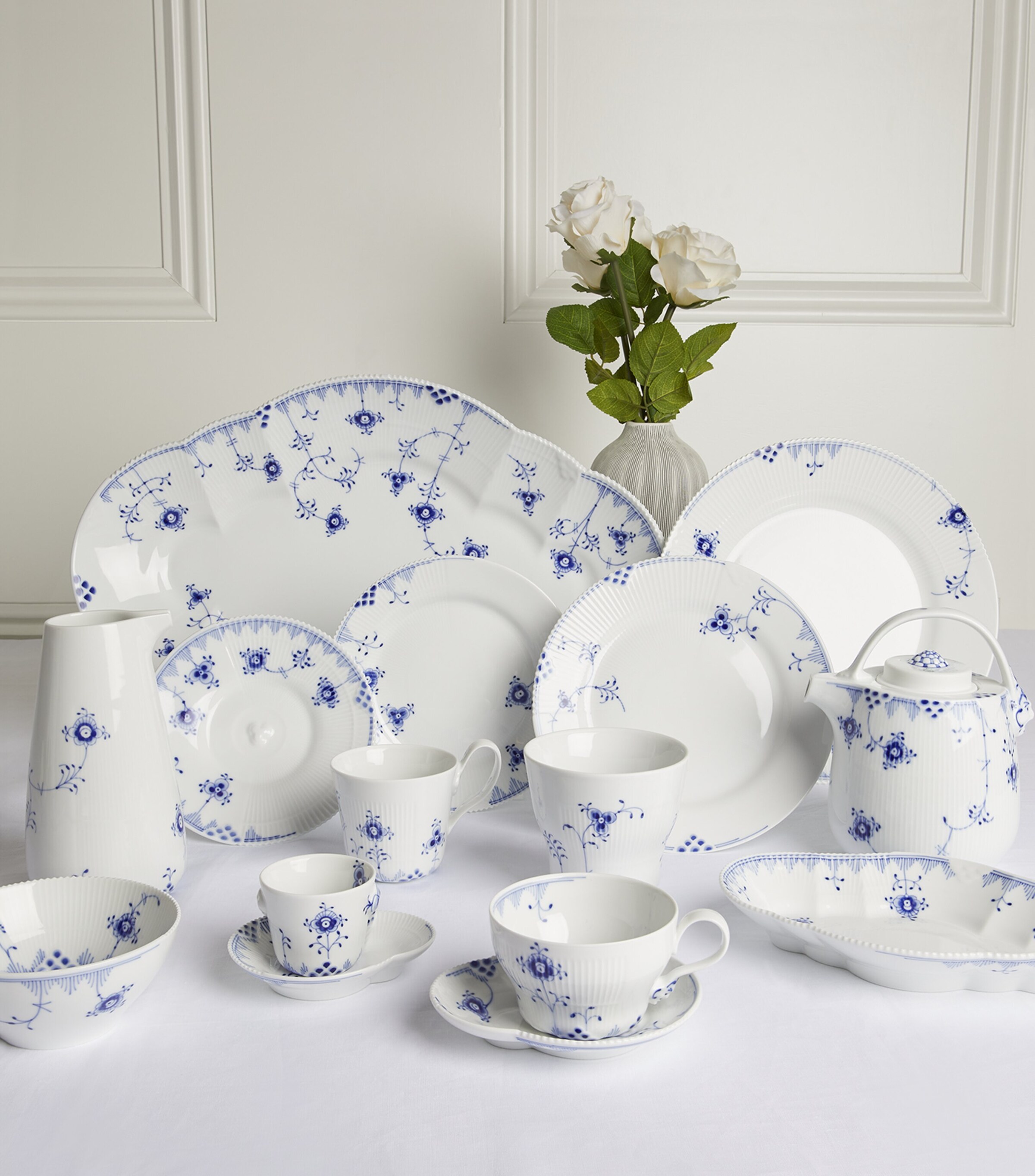 Royal Copenhagen Blue Elements Jug Blue Image 2