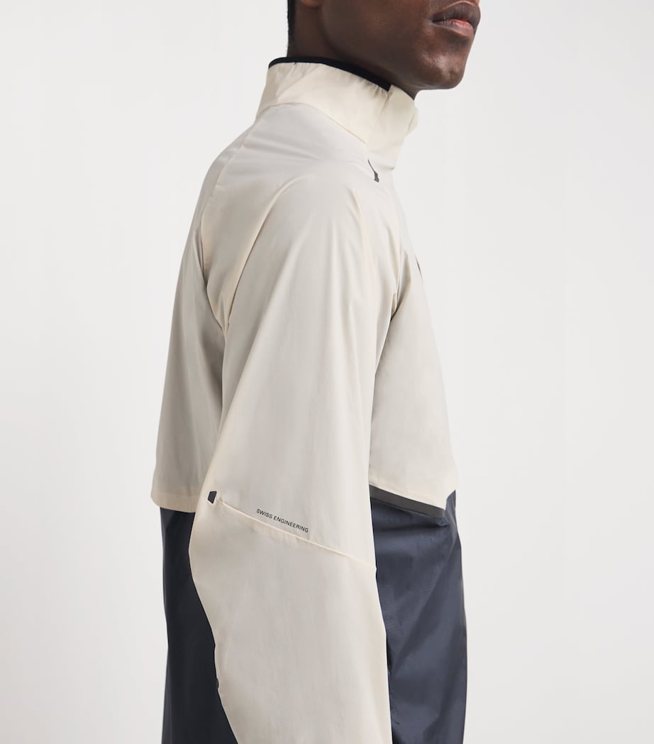 Packable Weather Jacket SILVER | ECLIPSE Image 6