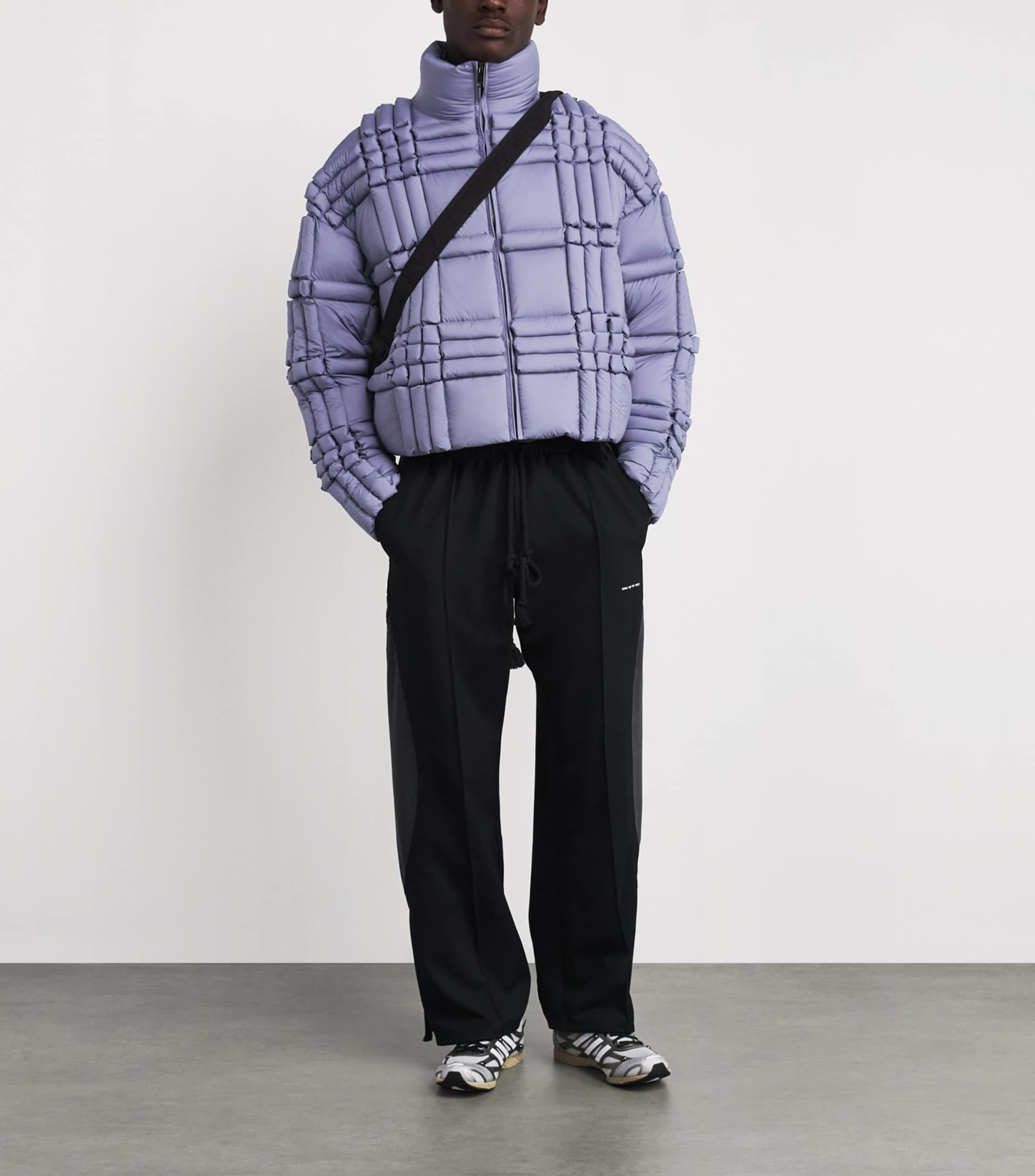 3D Down-Filled Puffer Jacket GREY Image 2