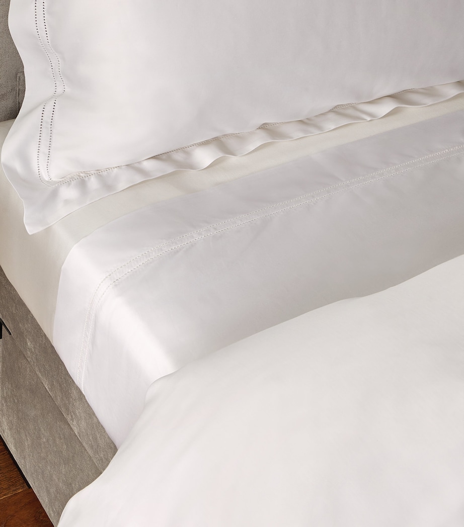 Silk Cotton Super King Duvet Cover Set (260cm x 220cm) WHITE Image 2
