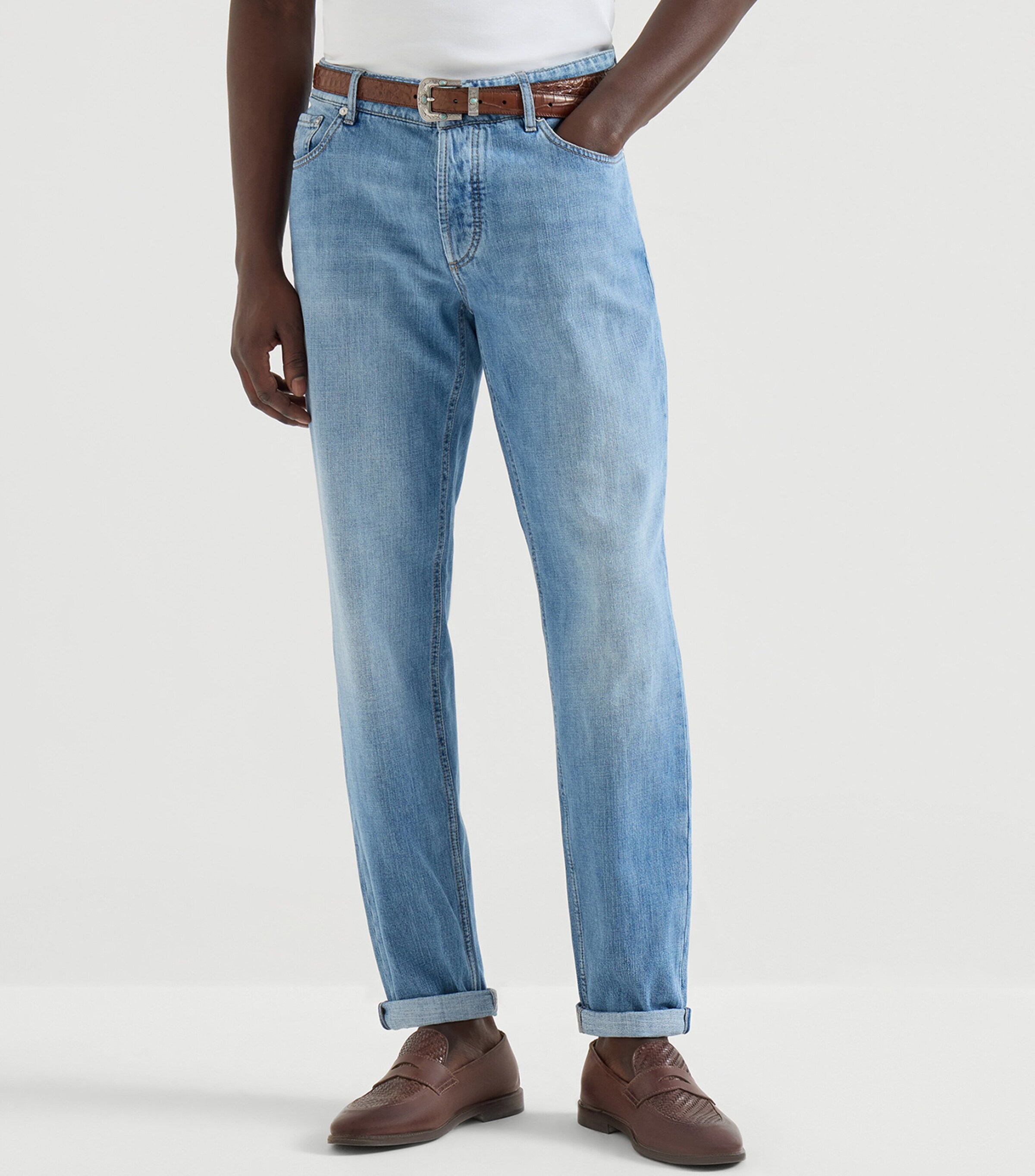 Brunello Cucinelli Mens Lightweight Straight Jeans Image 3