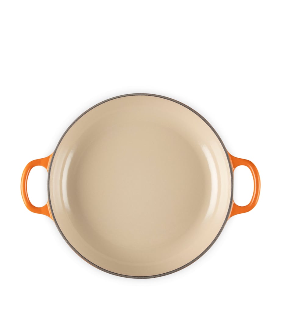 Le Creuset Cast Iron Shallow Casserole Dish (22cm) Volcanic Image 4
