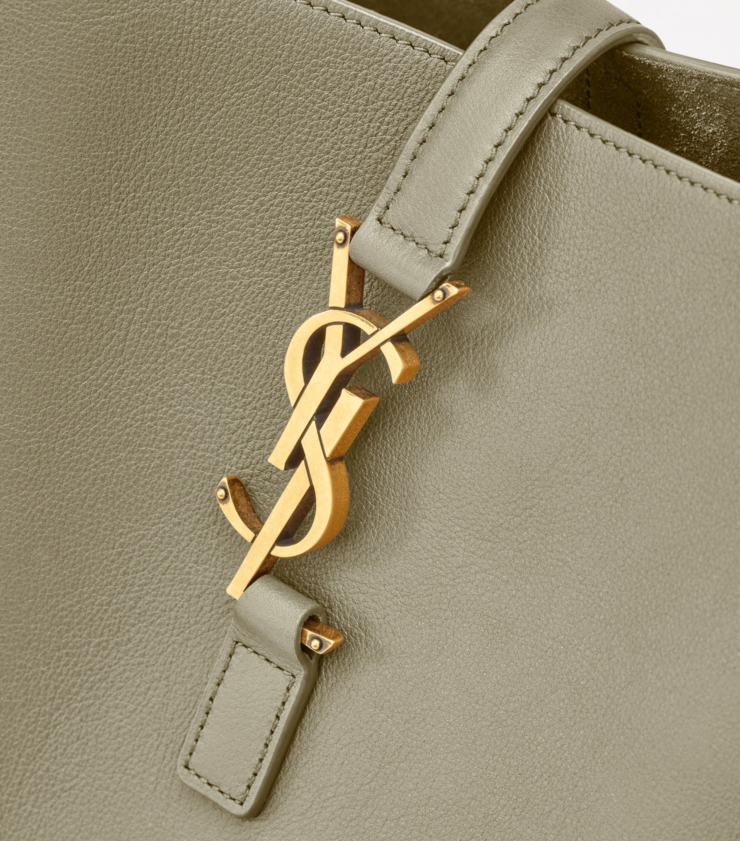 Large Calfskin Le 5 à 7 Shoulder Bag 3798 Image 5